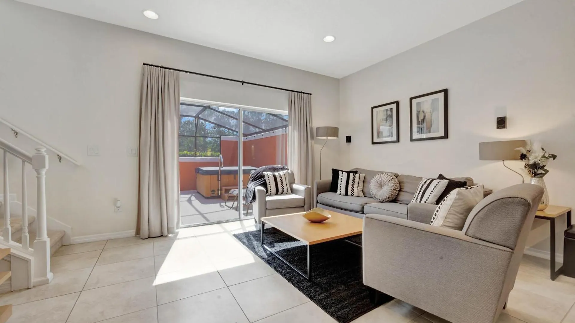 Cozy Townhouse In Encantada Resort- 5 Miles From Kissimmee