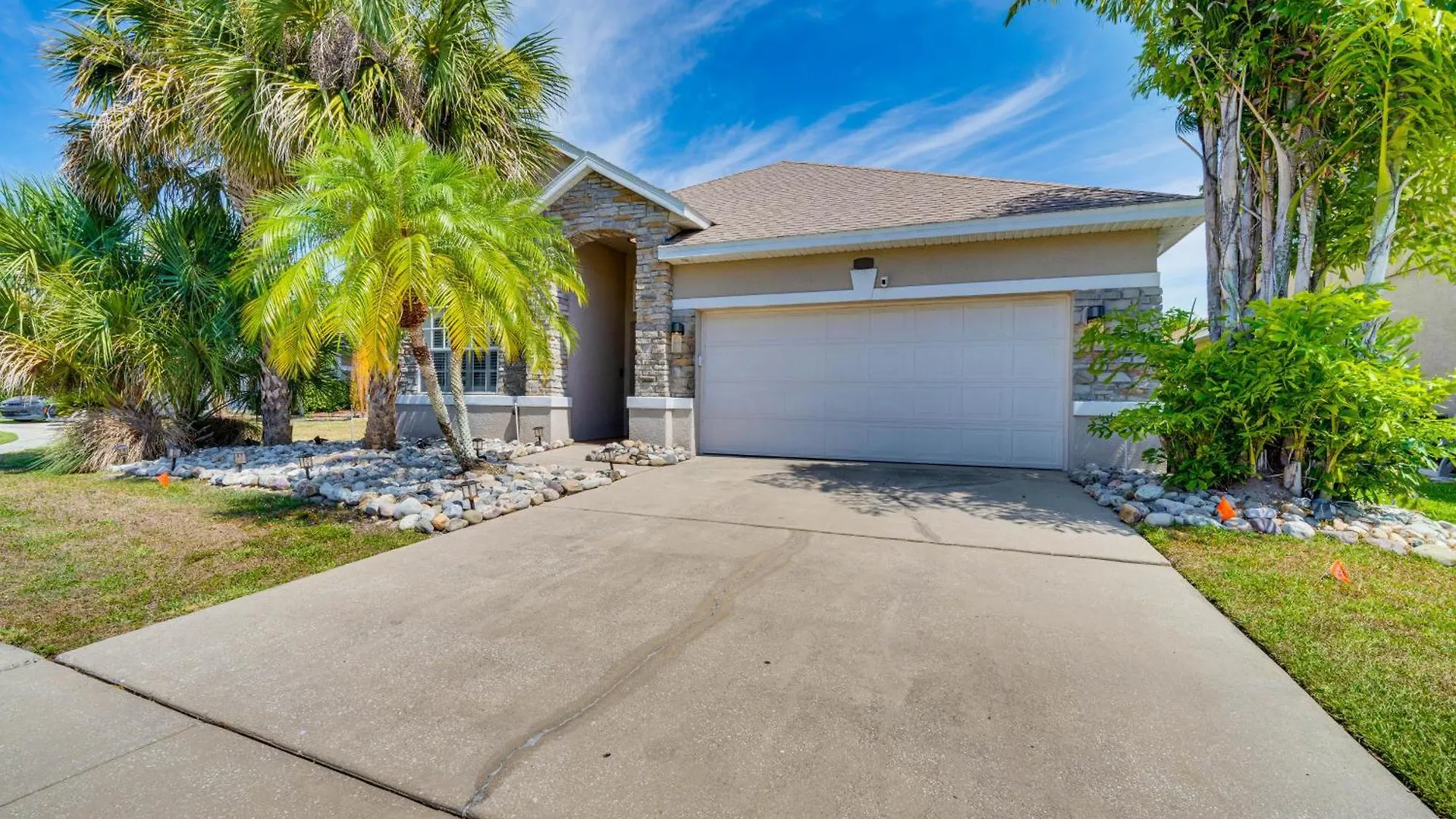 Waterfront With Private Pool About 15 Mi To Disney! בית נופש קיסימי
