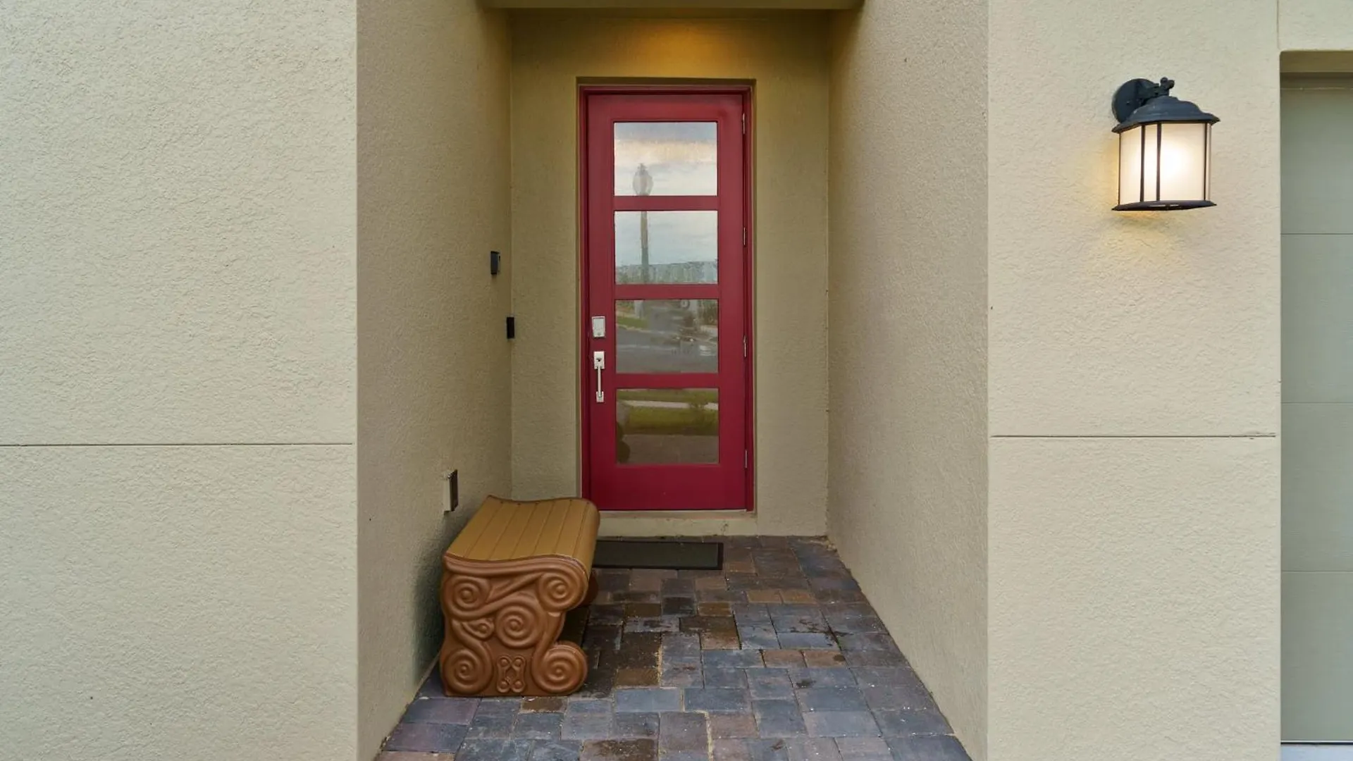 Opulent Stay: Pool, Spa, 10 Mi Away Kissimmee