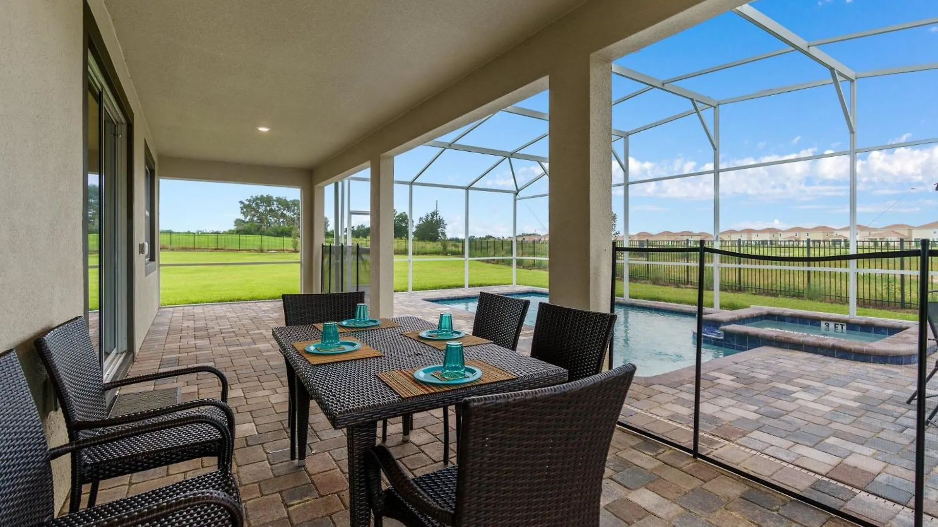 Opulent Stay: Pool, Spa, 10 Mi Away Nyaraló Kissimmee