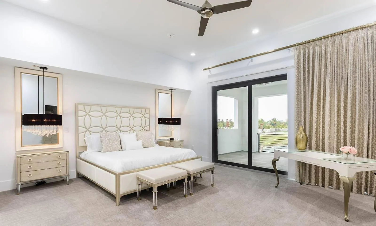 Casa de Férias Bright Chic 7 Bdrm Oasis With Private Pool And At Reunion