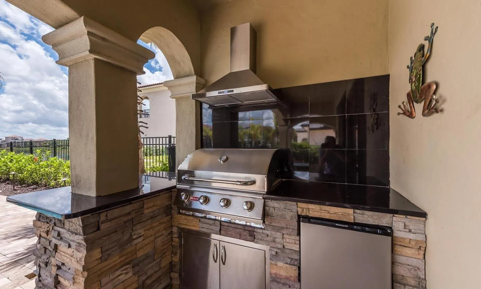 Дом отдыха Sleek 5 Bdrm With Stunning Game At Reunion *