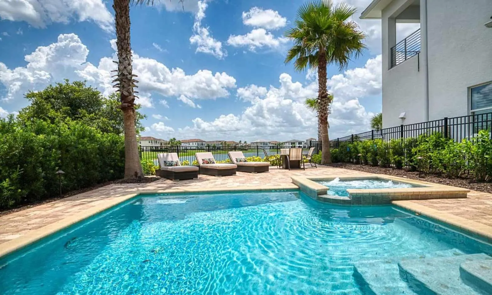 Sleek 5 Bdrm With Stunning Game At Reunion