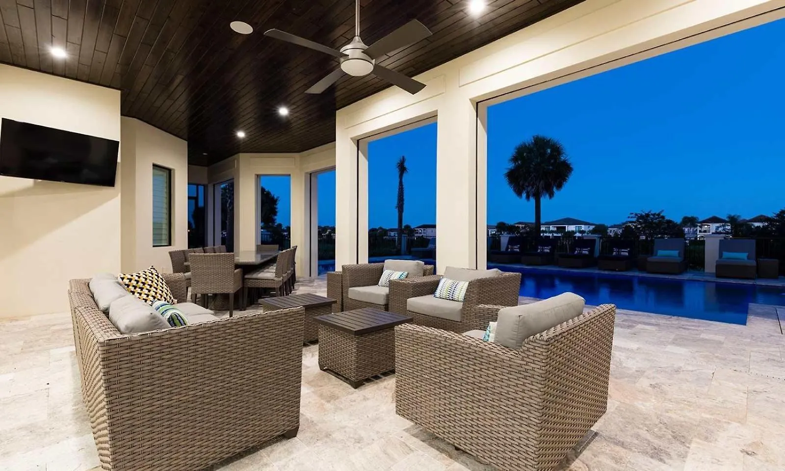 Сasa de vacaciones Luxurious 9 Bedroom Oasis At Reunion *