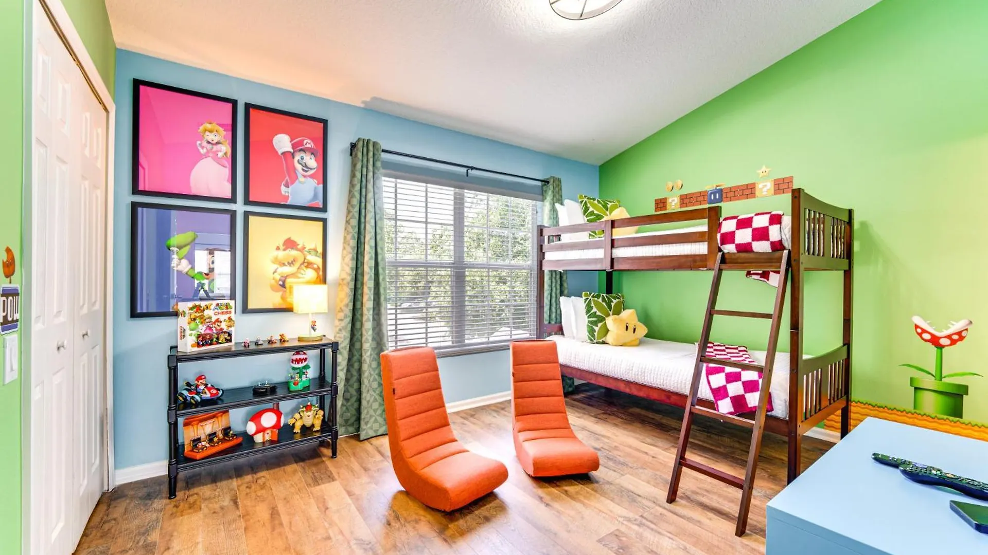 Ferienhaus Sun-soaked Escape Less Than 5 Mi To Disney!
