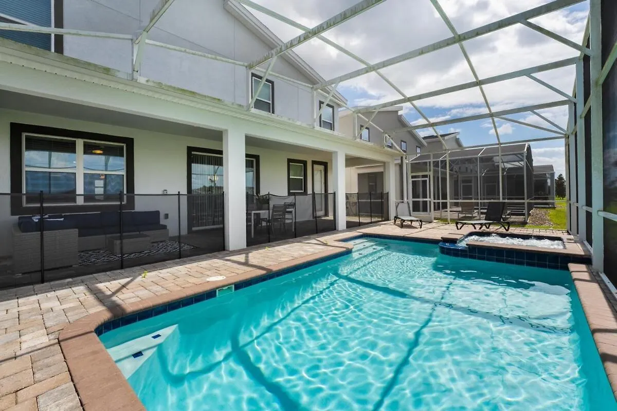 Spacious 8br By World W Private Pool