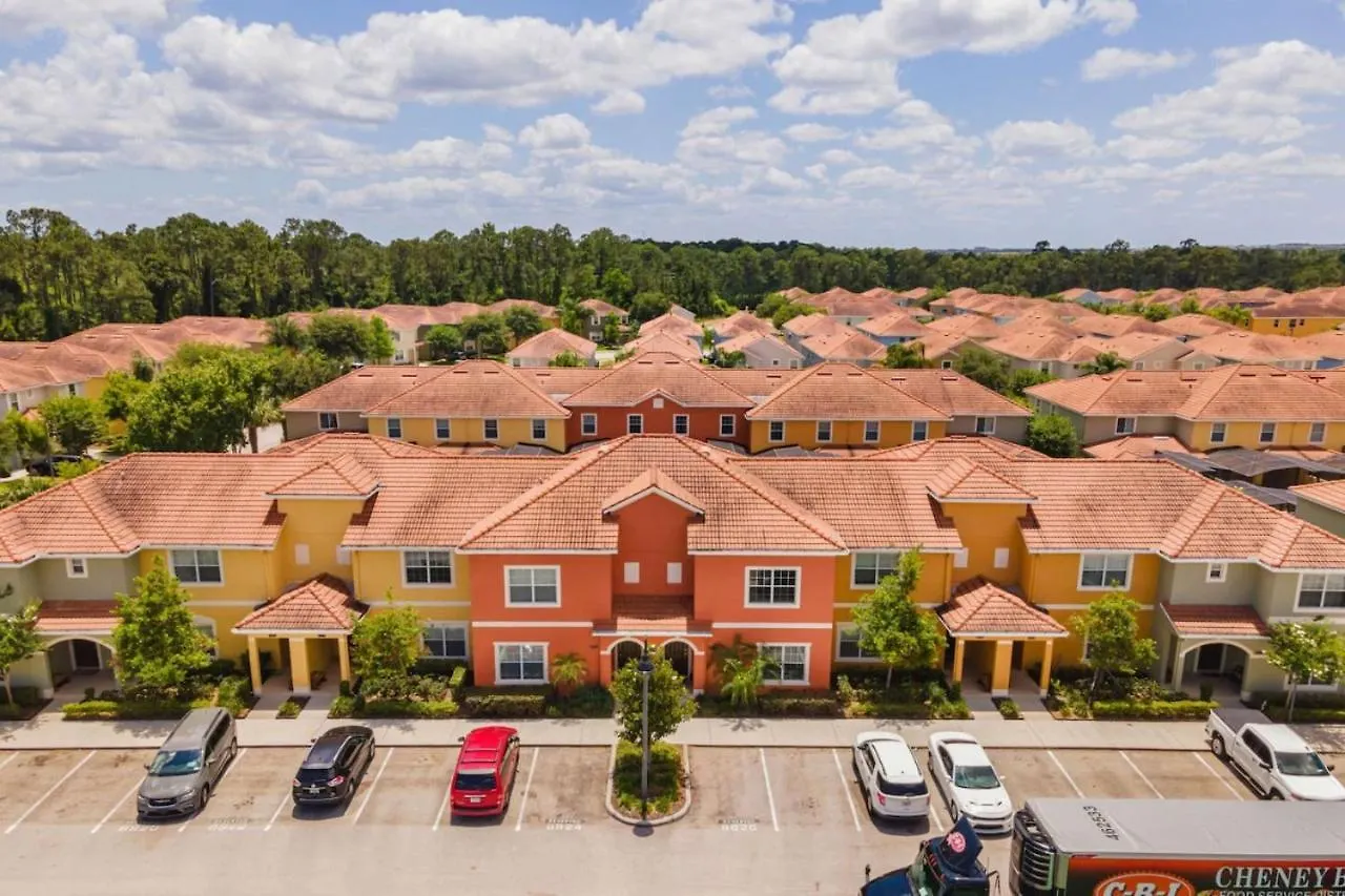 4 Bedroom 3 Bathroom Paradise Palms 8926mp *