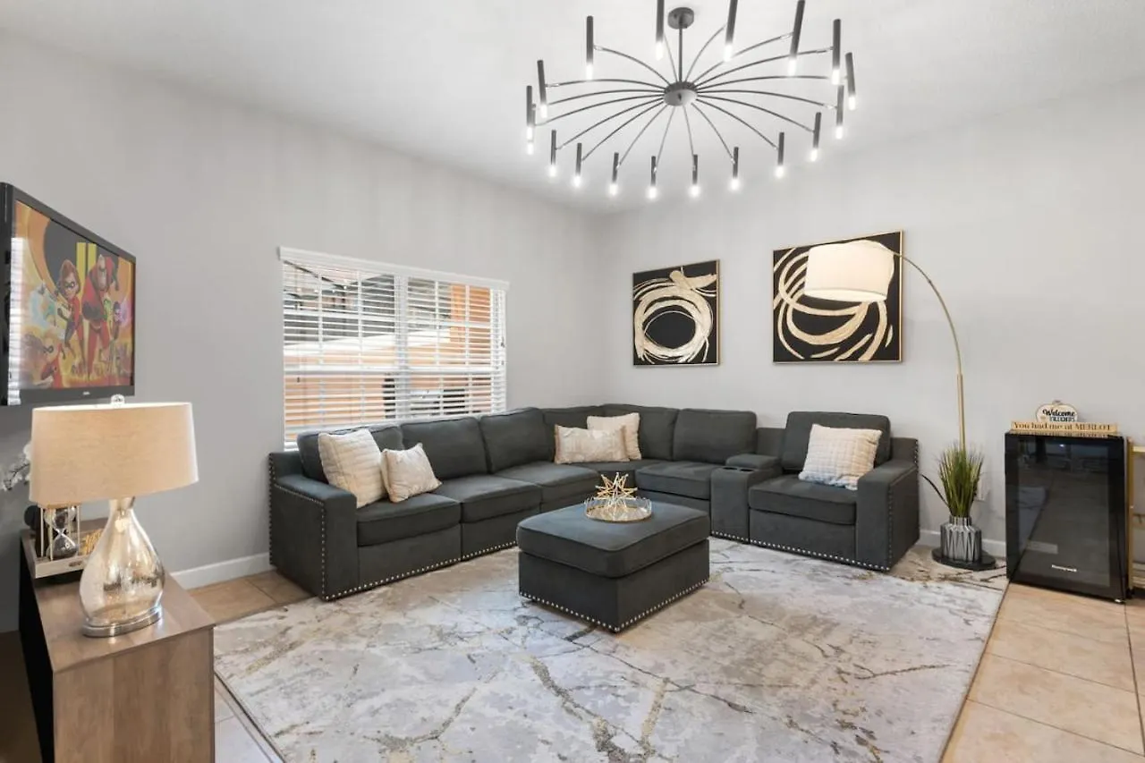 4 Bedroom 3 Bathroom Paradise Palms 8926mp *