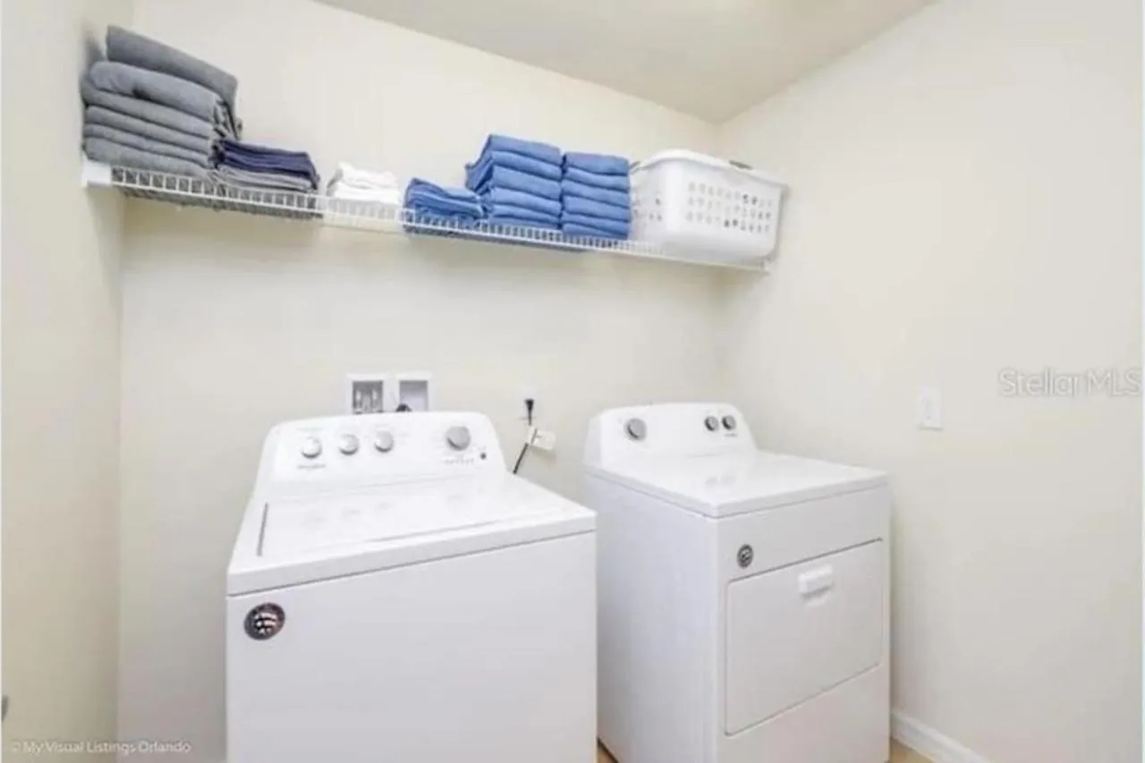 5 Bedroom 4 Bathroom Windsor At Westside 8933pw
