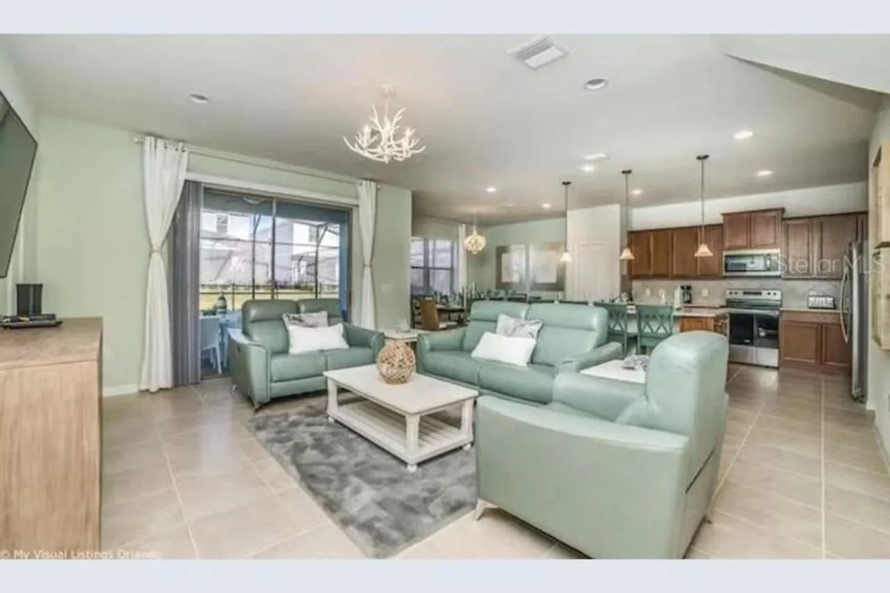 5 Bedroom 4 Bathroom Windsor At Westside 8933pw * 基西米