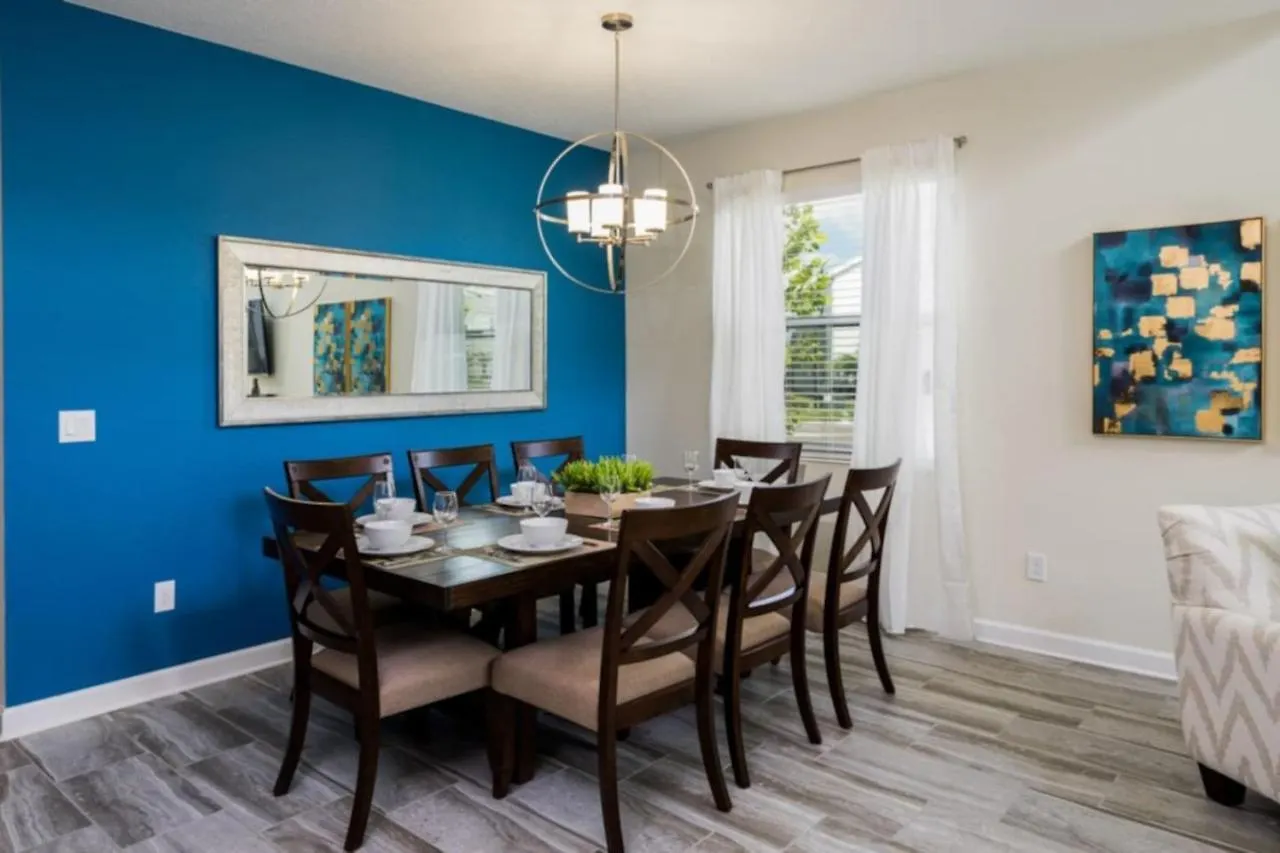 5 Bedroom 5 Bathroom Storey 4760kc Holiday home Kissimmee