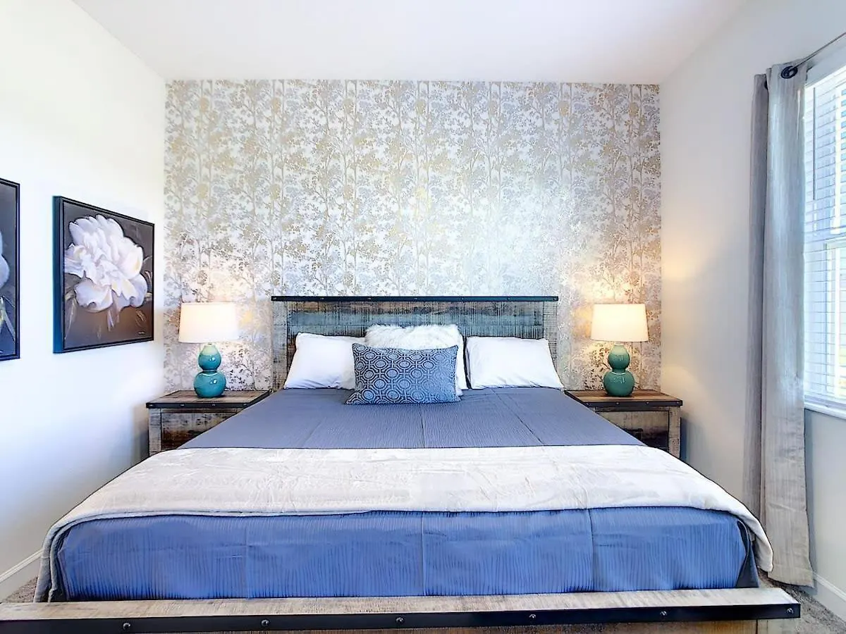 Superb Thematic 2br With 2 Clubhouses