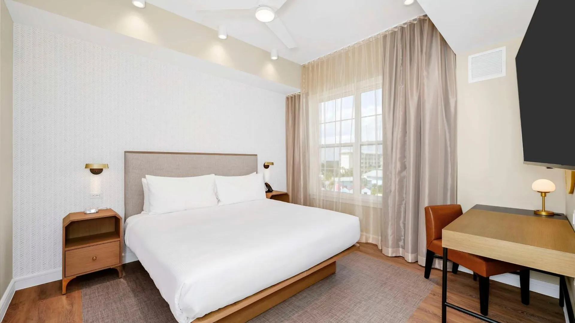 Embassy By Hilton Orlando Sunset Walk 4* 基西米