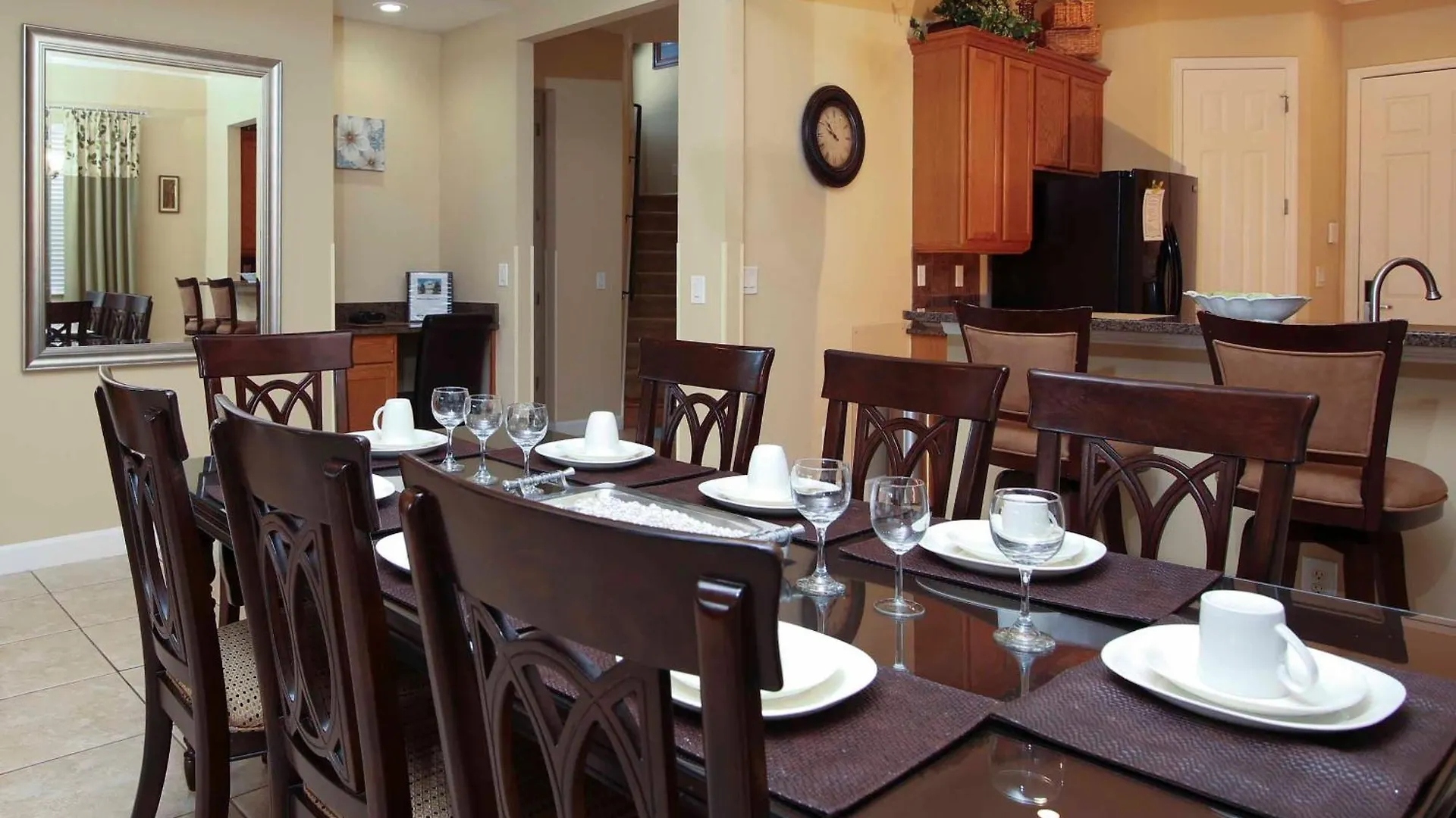 Luxury 5 Bedrooms Minutes From In The Reunion Villa