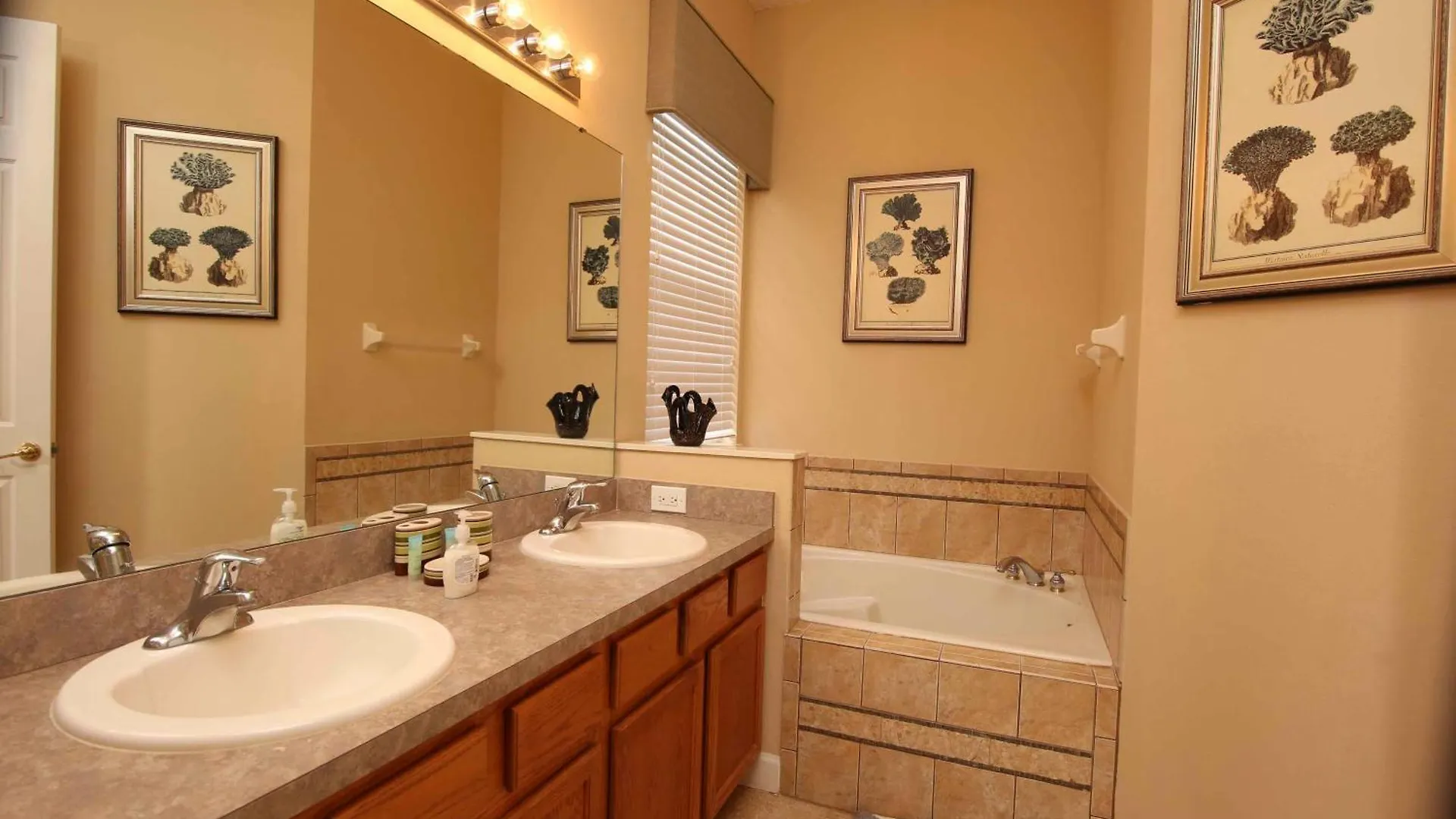 Villa Luxury 5 Bedrooms Minutes From In The Reunion Kissimmee