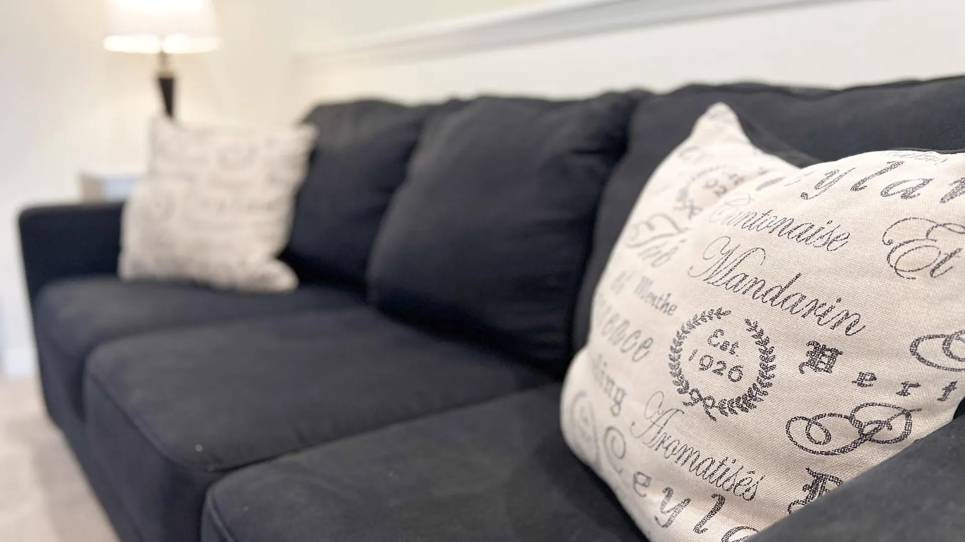 2442 Elegance At Windsor 5-bd Area