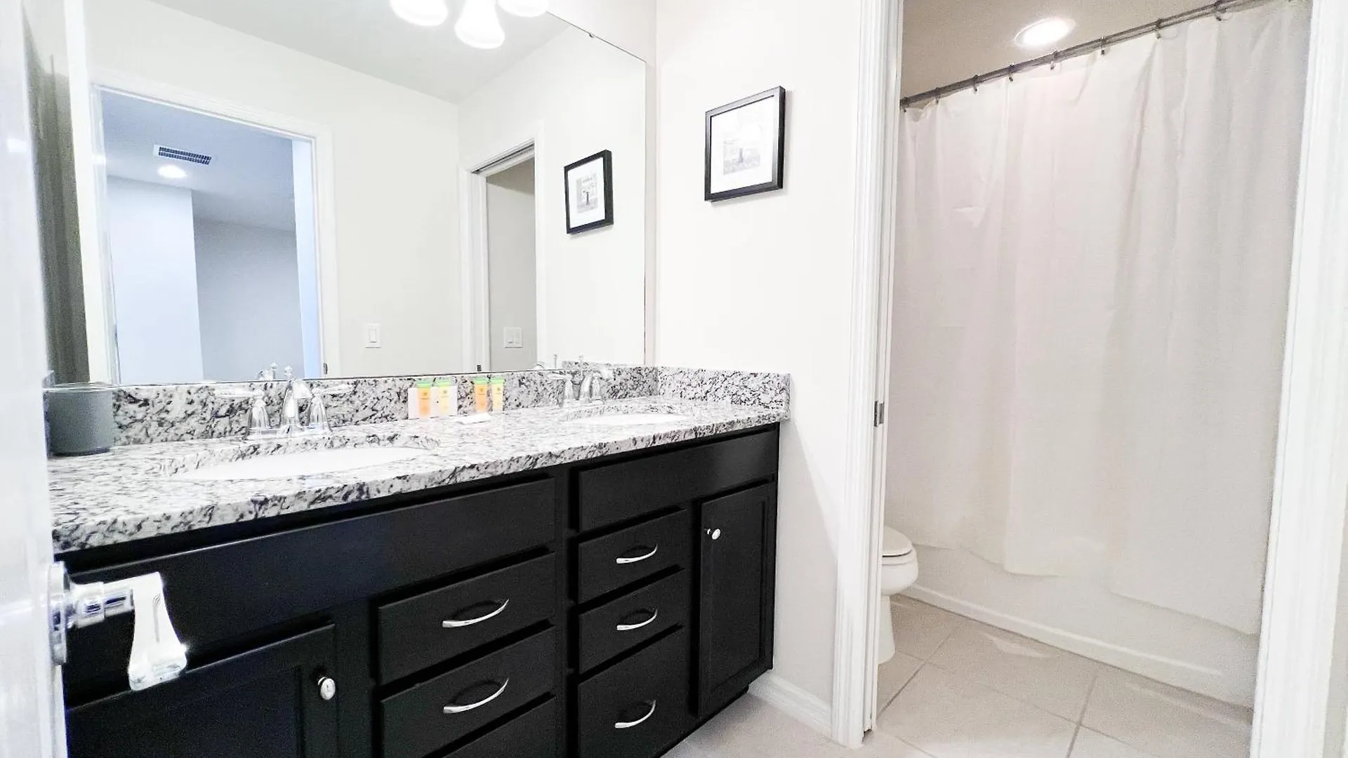 2442 Elegance At Windsor 5-bd Area Feriehus
