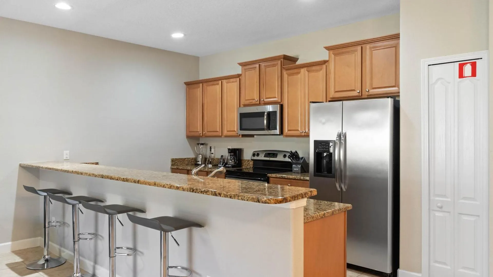 4 Bedrooms - 3 Baths - Paradise Palms 8953 Cp * Kissimmee