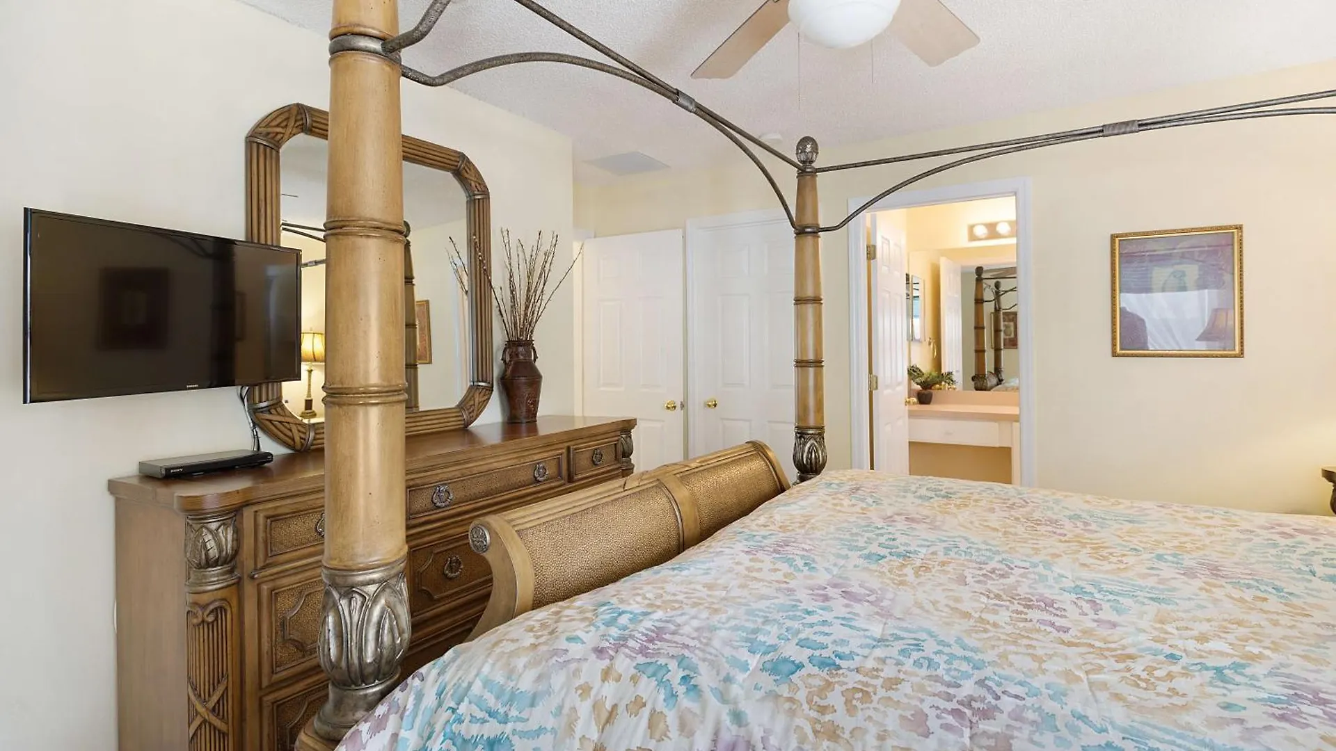 Private Pool, Spa, Game & Theme Park Magic *