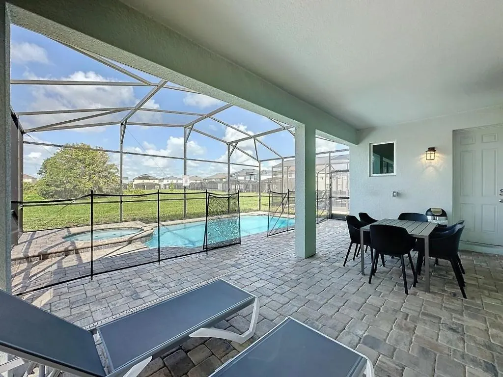 Villa Luxury 6 Bed With Pool In Solara *