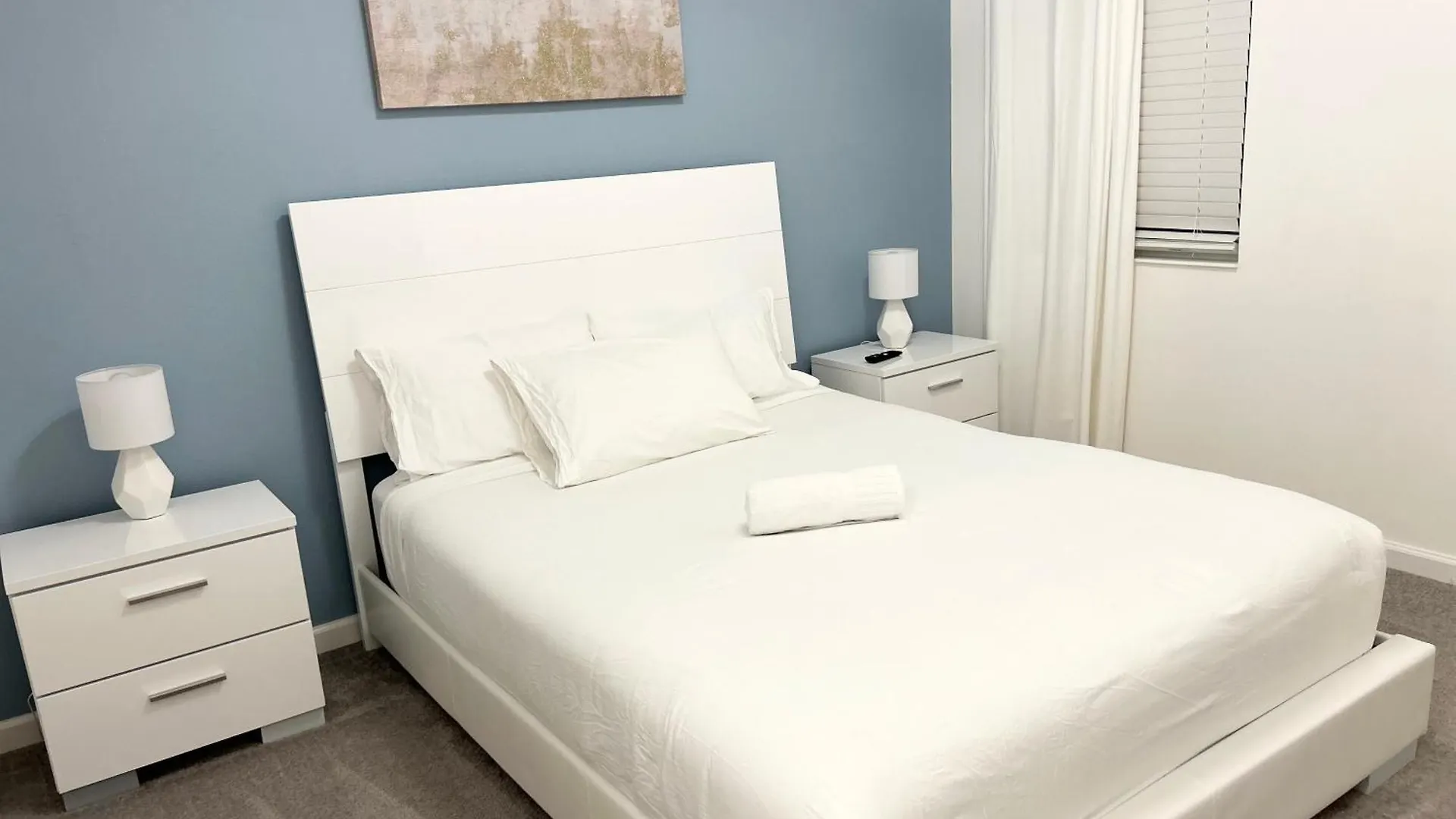 8-room 6 Bath Family House With Pool - Next To World & Universal Semesterbostad