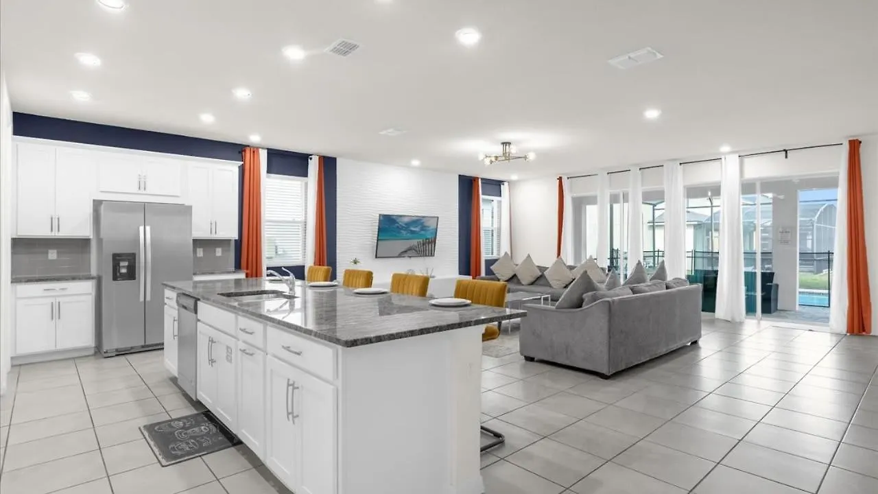 Majestic 9-bedroom Home: Luxury & Serenity Await Semesterbostad *