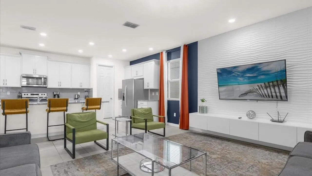 Semesterbostad Majestic 9-bedroom Home: Luxury & Serenity Await
