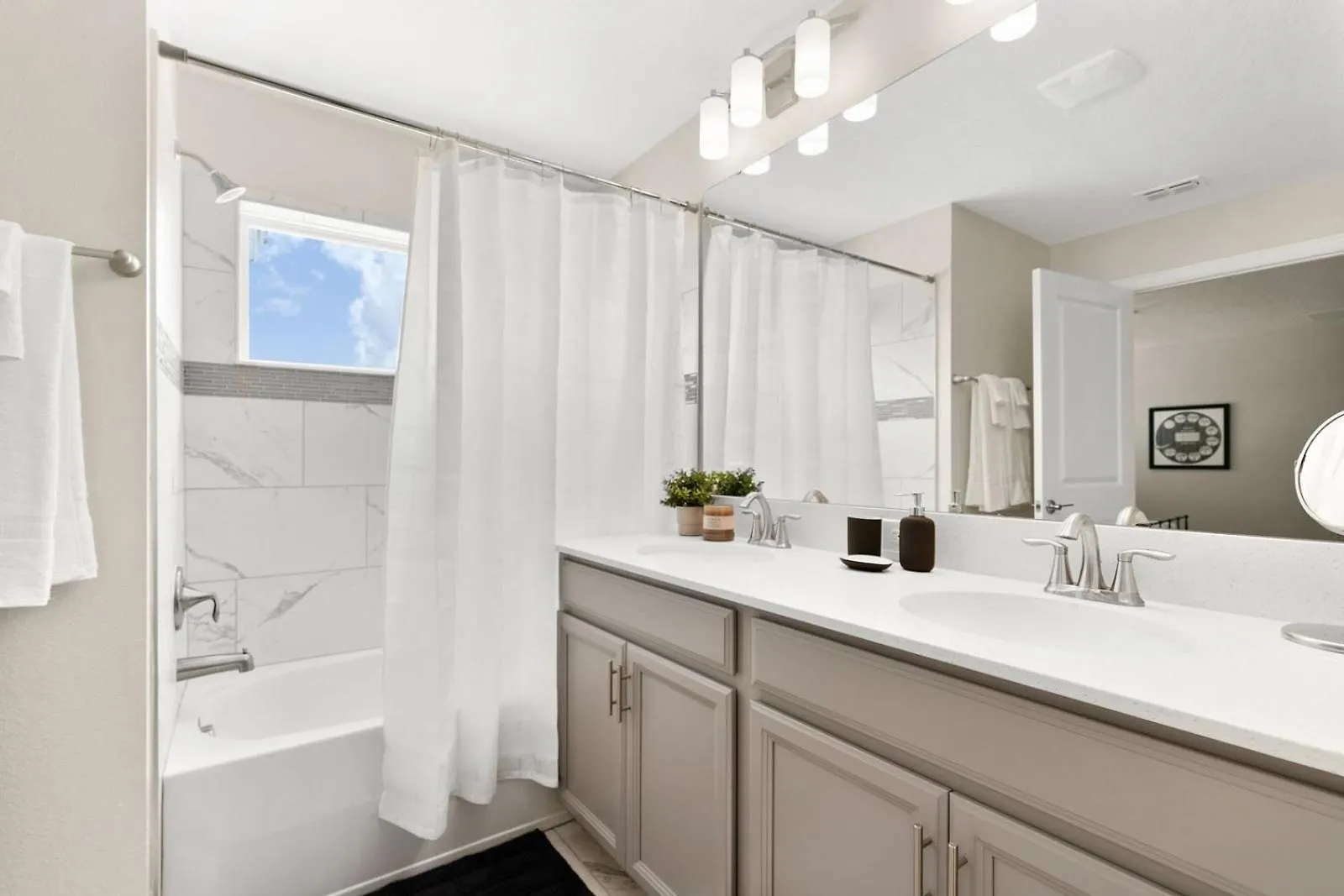278 - 4bd/3ba ✰ Champions Gate ✰ 3 Camas King-size 基西米