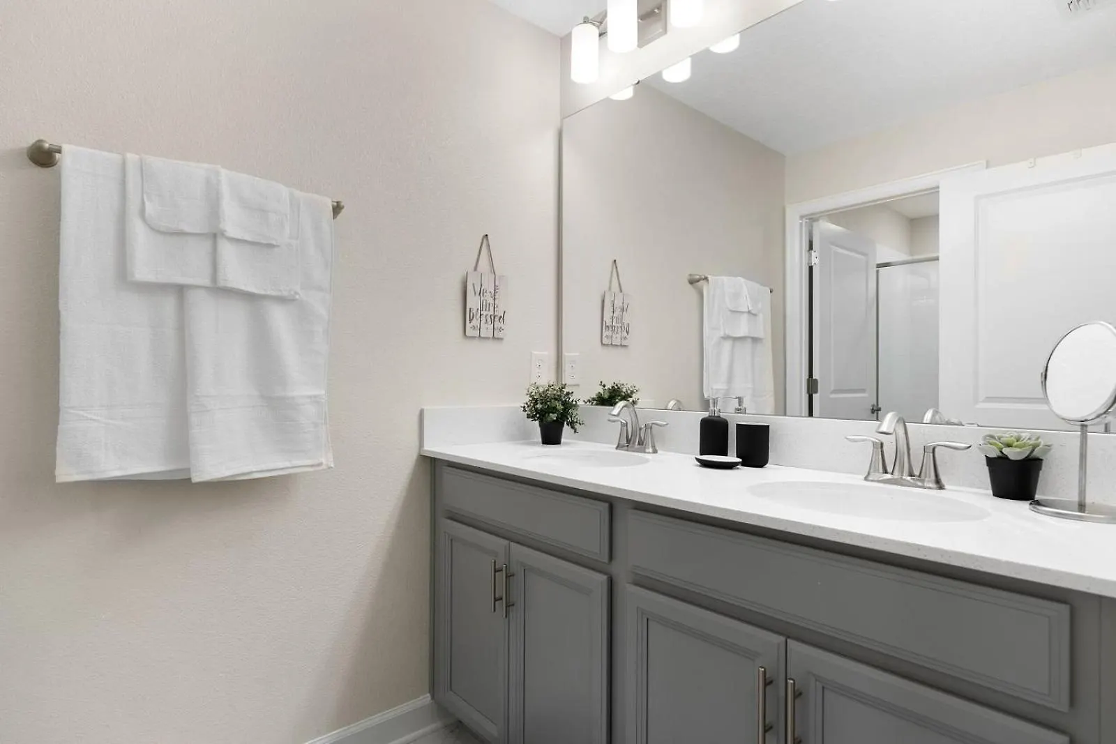 278 - 4bd/3ba ✰ Champions Gate ✰ 3 Camas King-size
