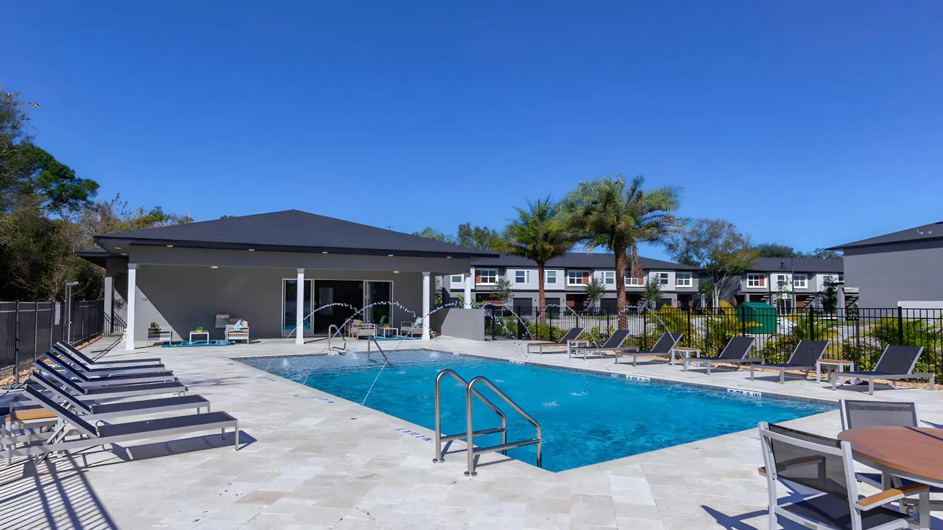 Dluxx Townhouse With Splash Pool At Le Reve 1144 *