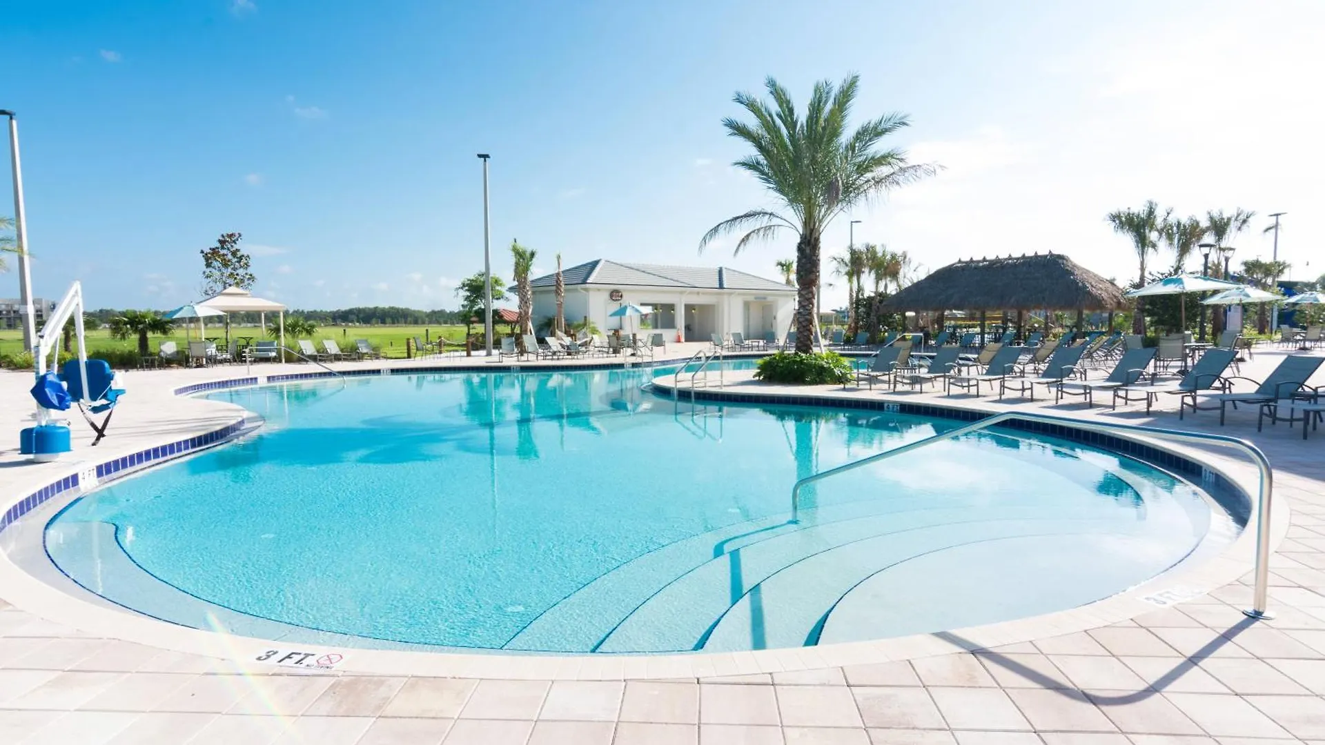 Location With Pool At Storey 4830 Ferienhaus *