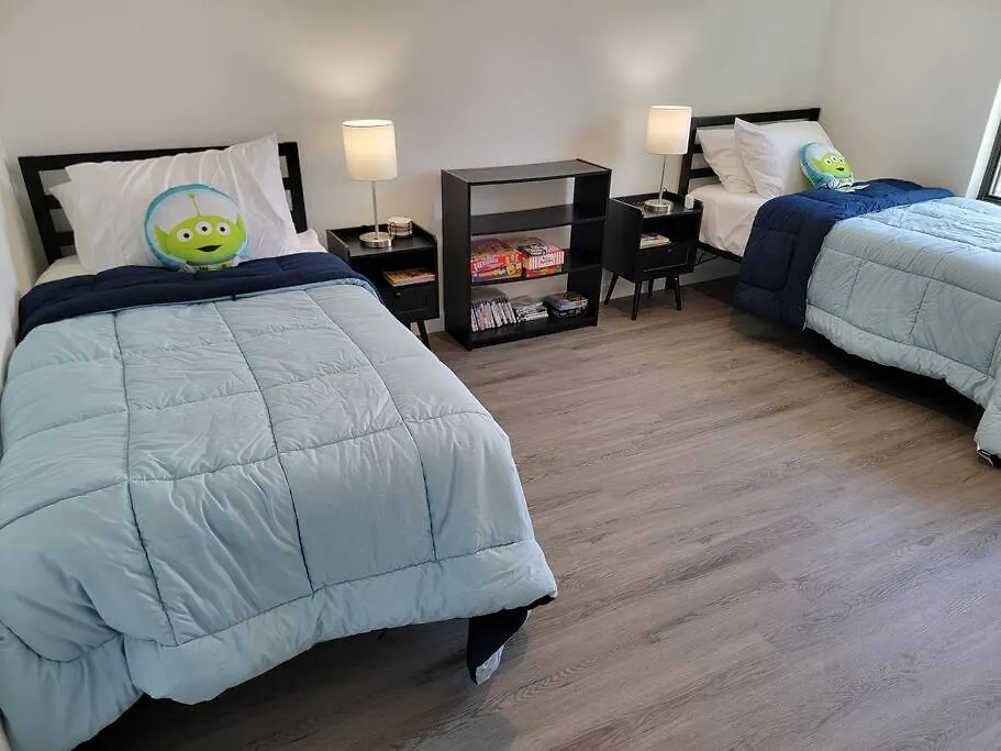 Modern New Townhome At The Hub A Few Miles To