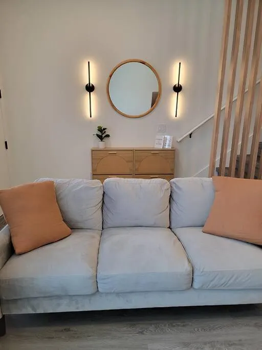 Modern New Townhome At The Hub A Few Miles To *