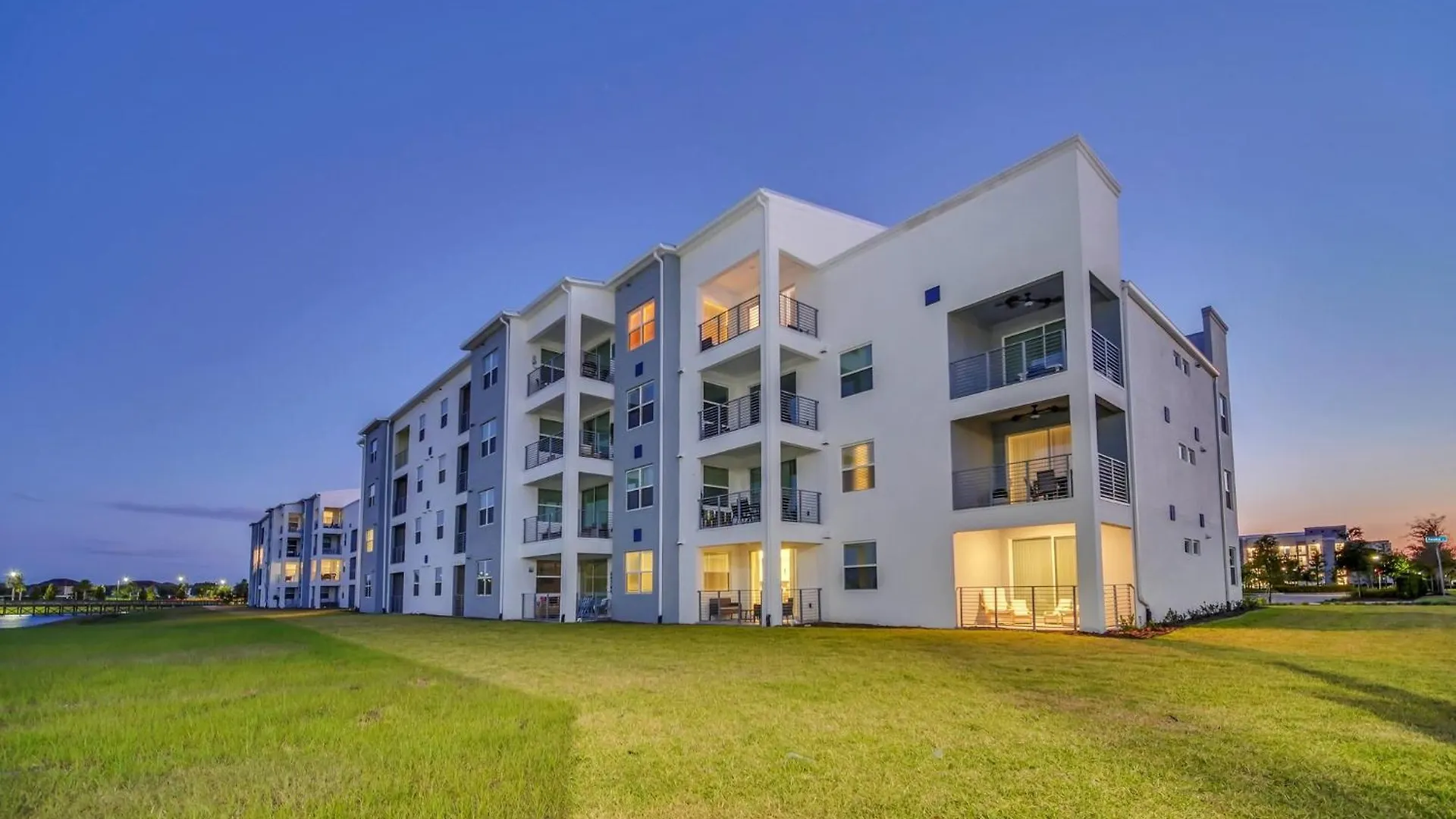 Stylish 2-bed With Amenities/patio Prázdninový dům *