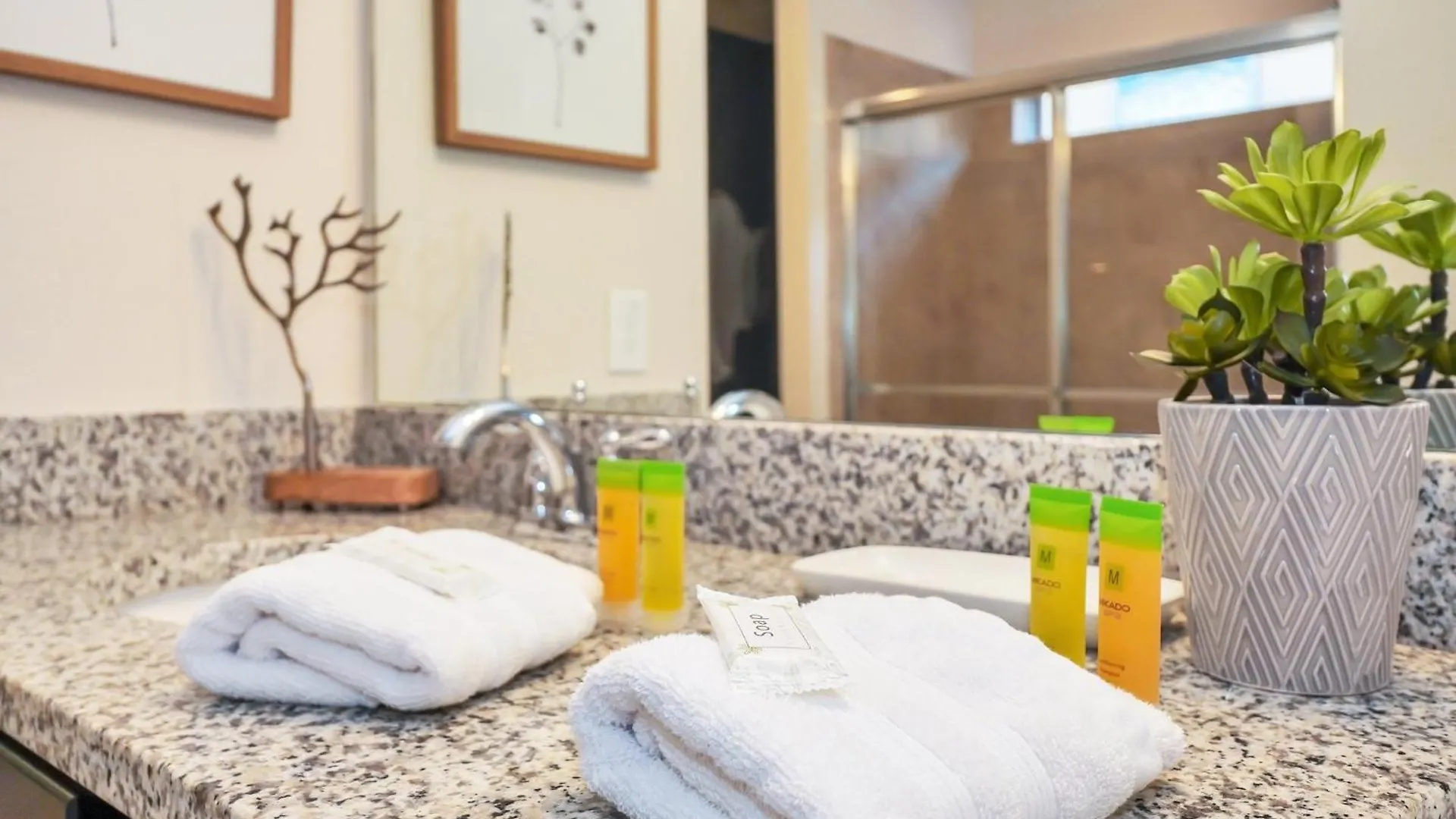 Tatil Evi 5-bd, Pool, Hot Tub, & More!