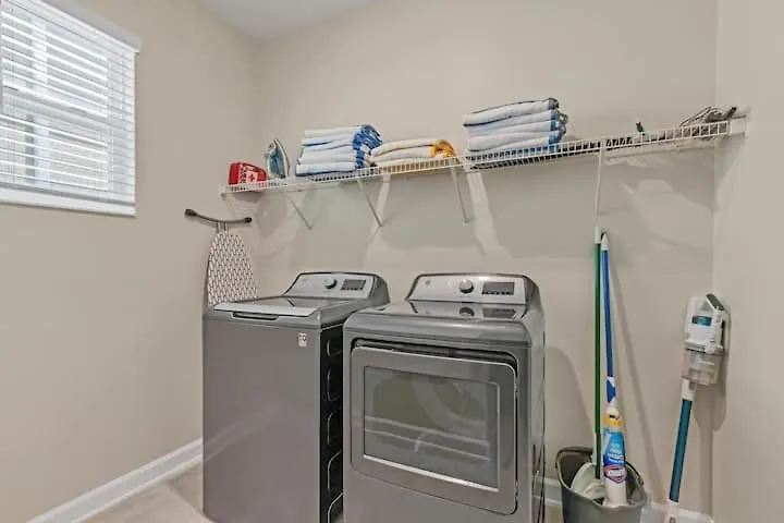 Family Friendly 6bd - Themed - Pool & * Kissimmee