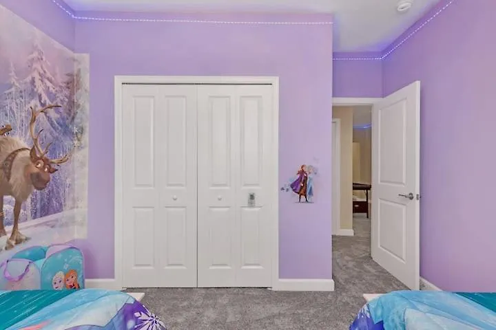 Family Friendly 6bd - Themed - Pool & Holiday home