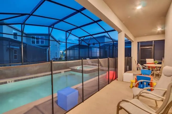 Holiday home Family Friendly 6bd - Themed - Pool &