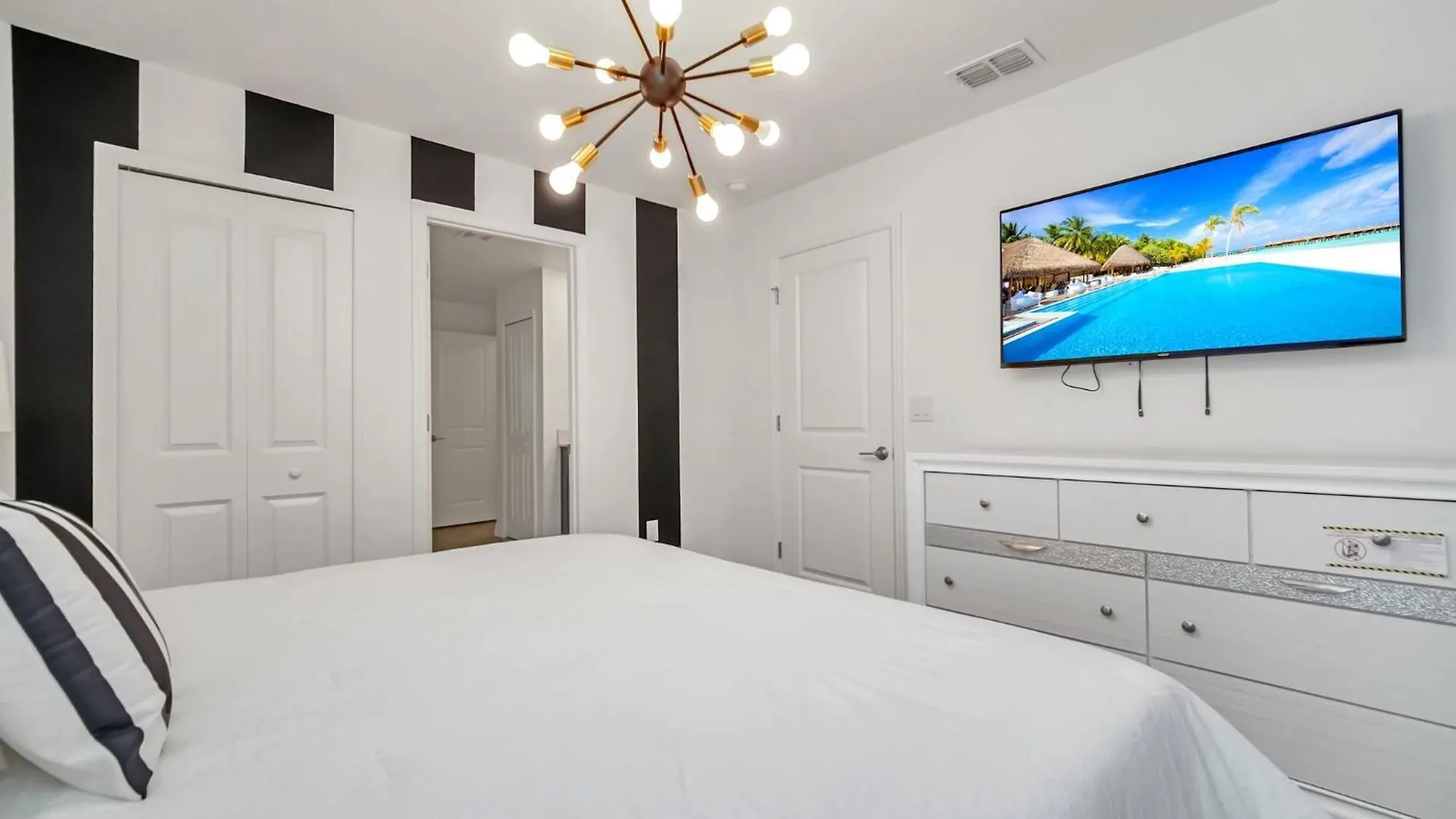 Themed 9bed/5bath With Free Amenities Semesterbostad