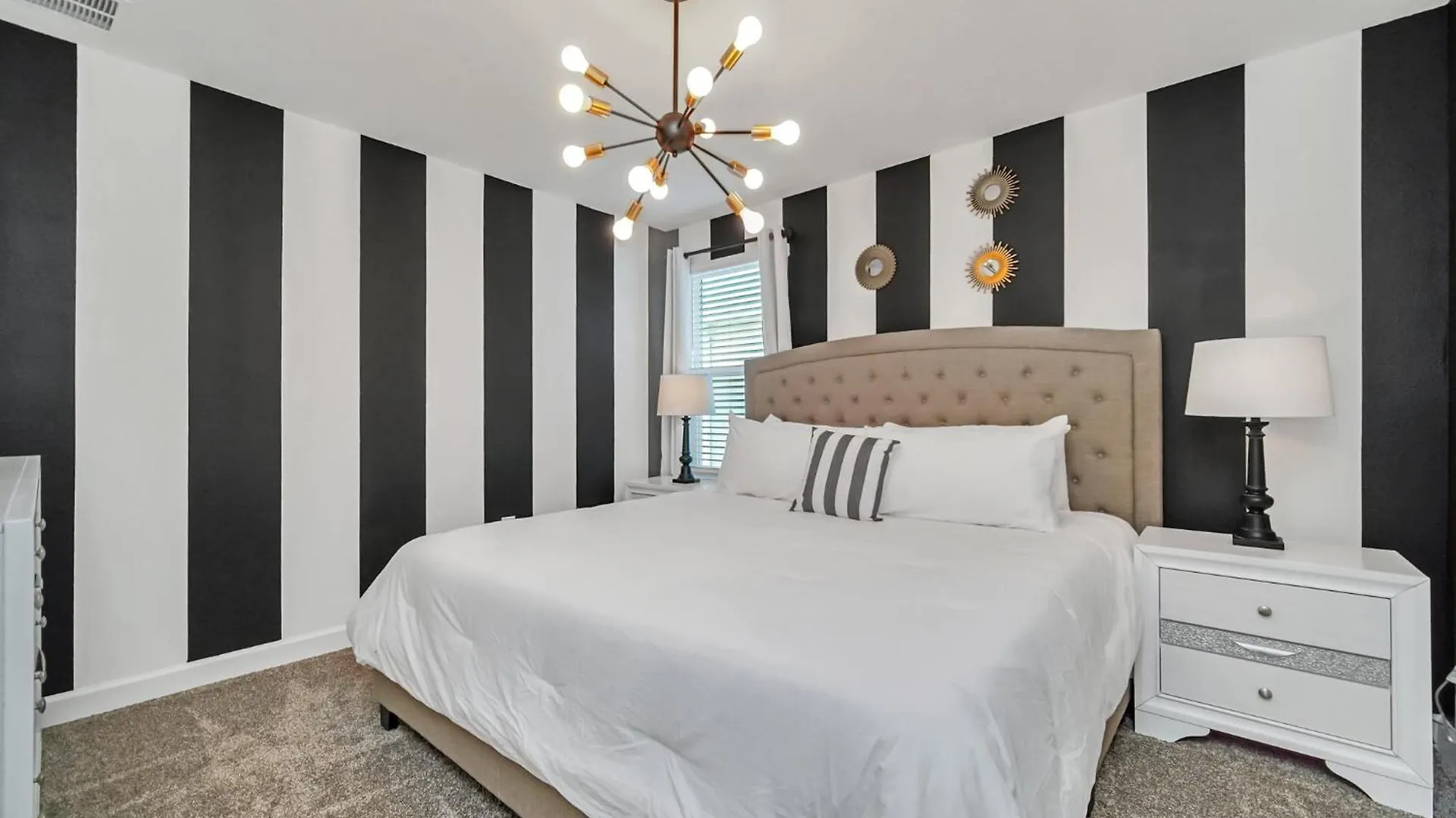 Themed 9bed/5bath With Free Amenities Semesterbostad *