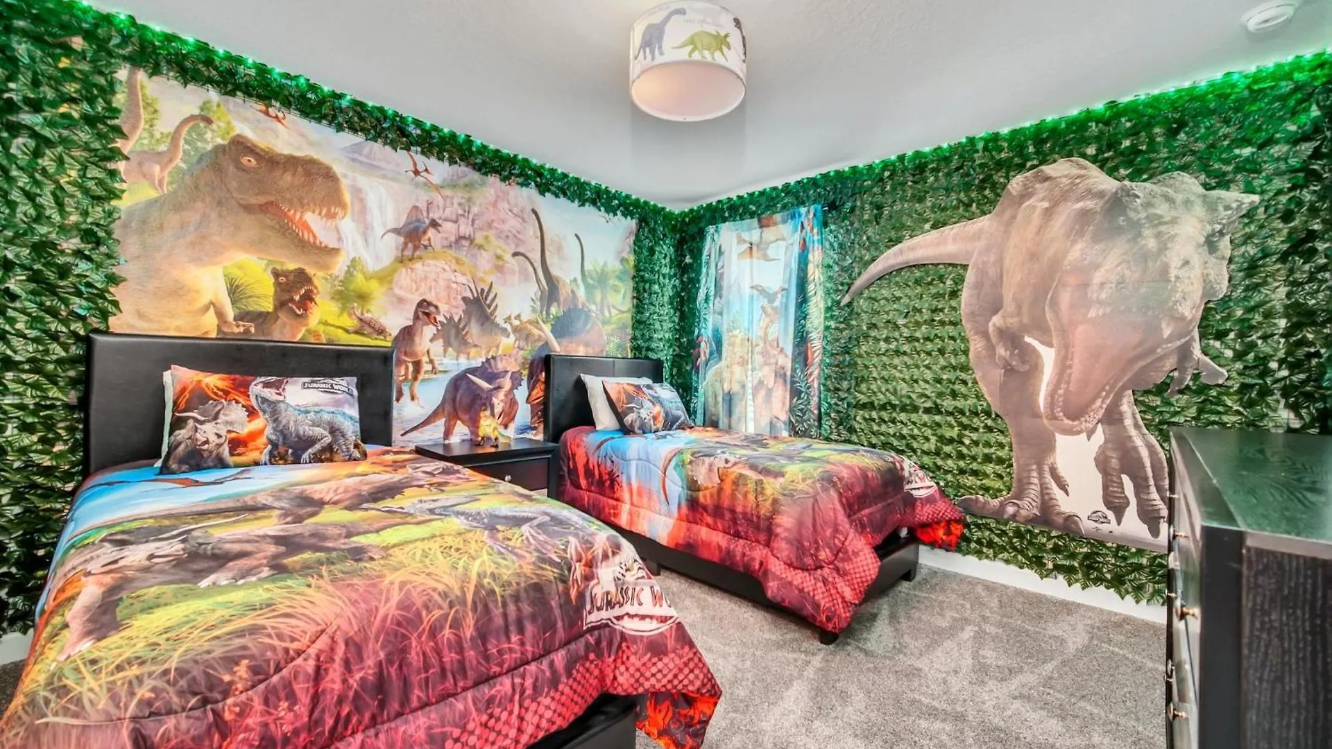 Semesterbostad Themed 9bed/5bath With Free Amenities *