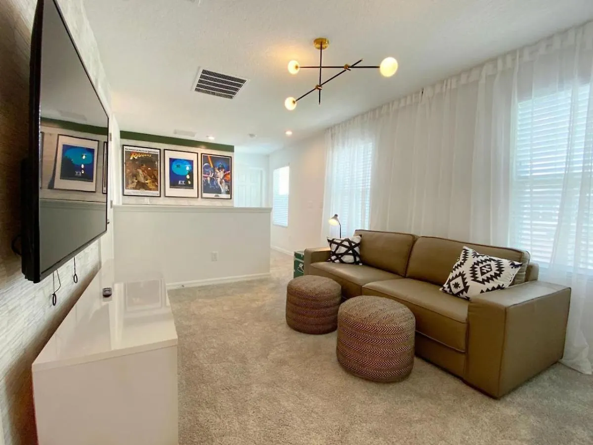 Holiday home Stunning 5bd Themed With Pool And Bbq Near Kissimmee