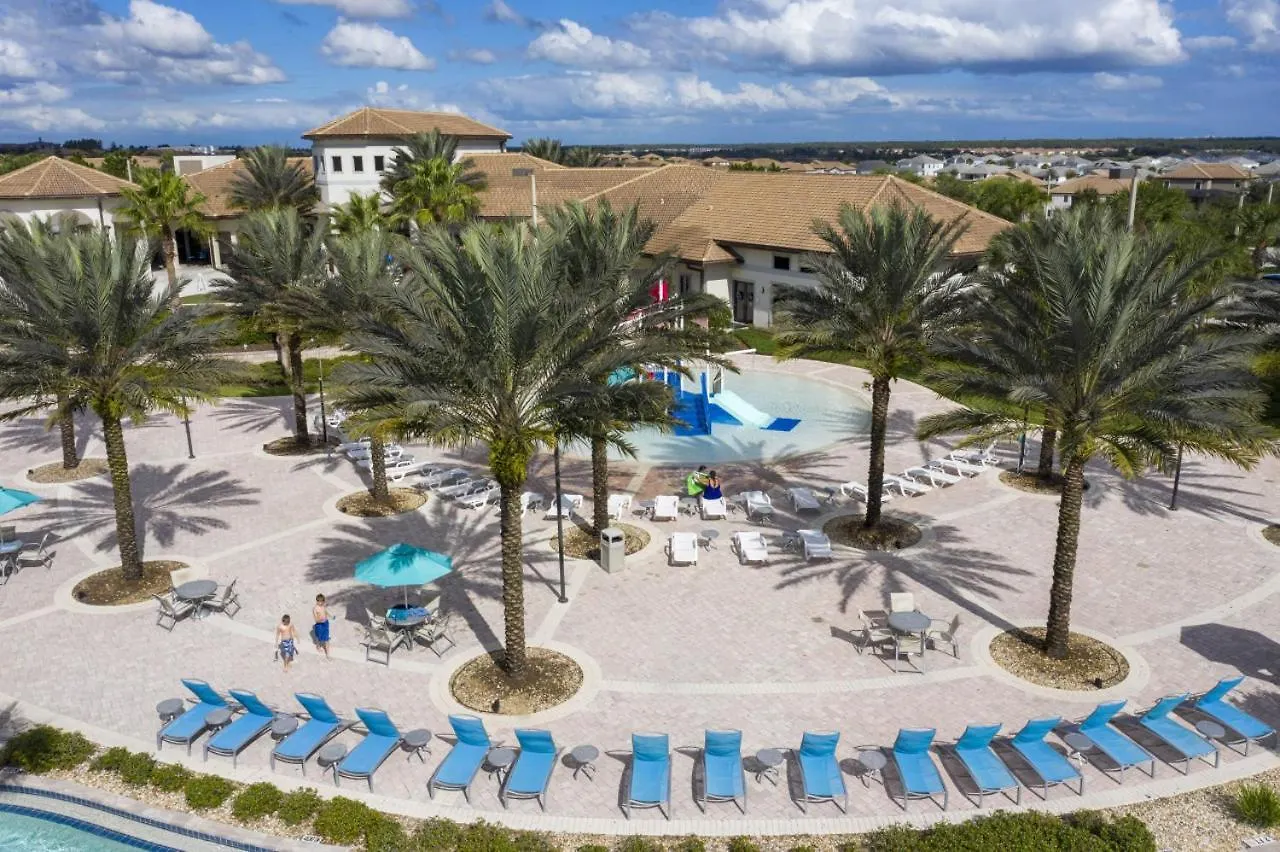 4-bedroom Townhome With Bbq Grill And Pool Kissimmee