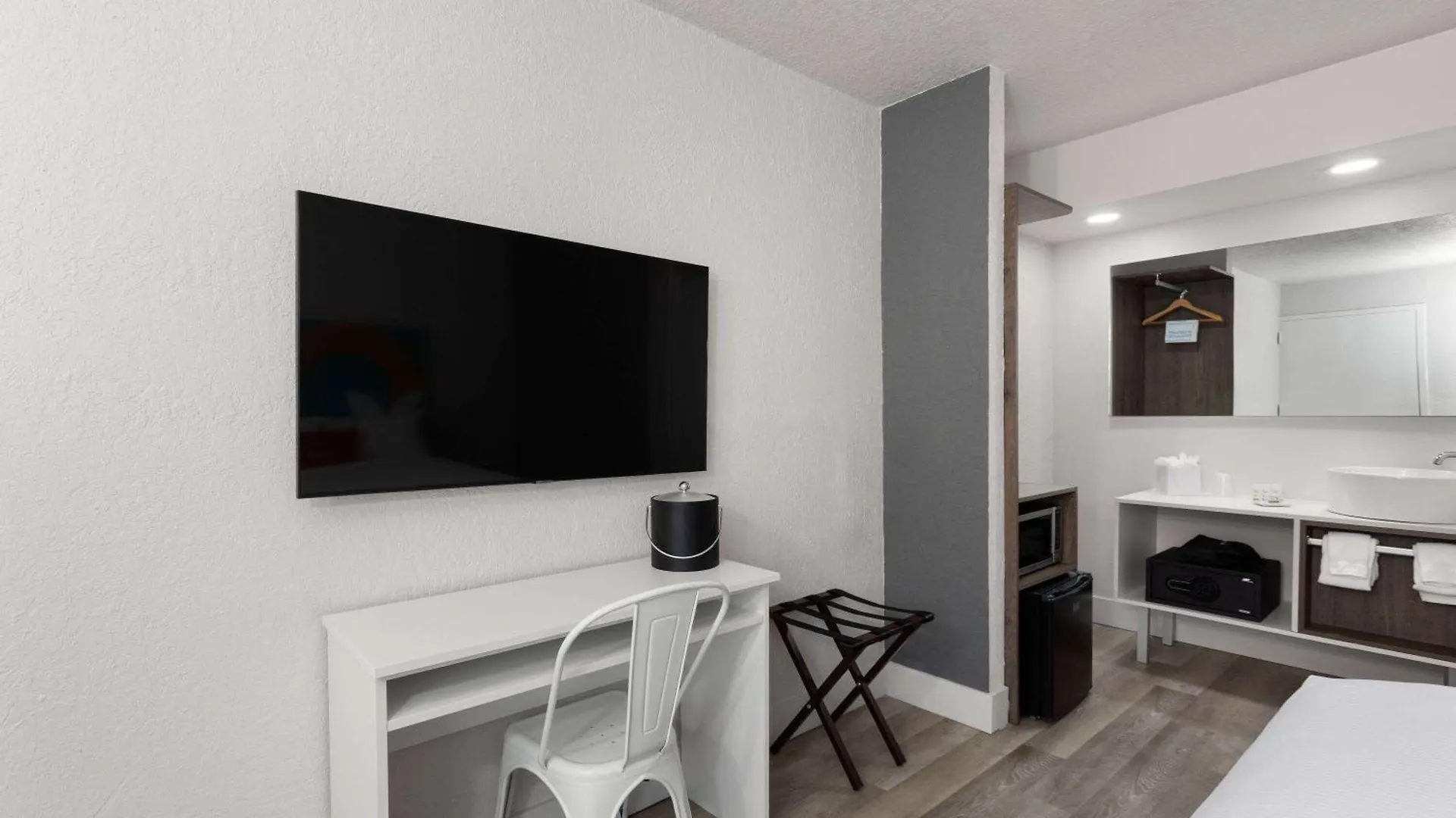 Developer Express Fundamental, A Travelodge By Wyndham Hotell