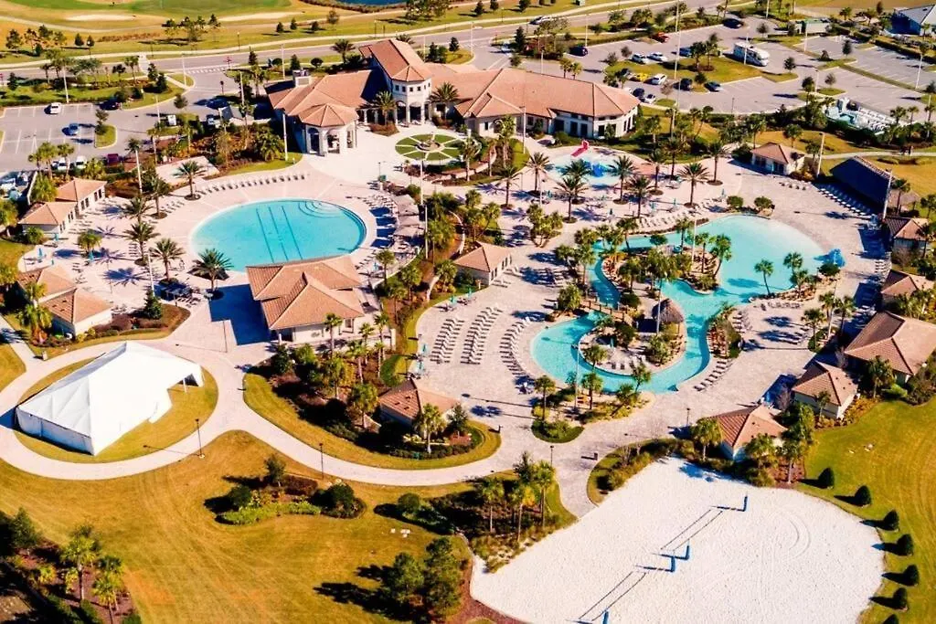Lakefront 9br Pool Near World *