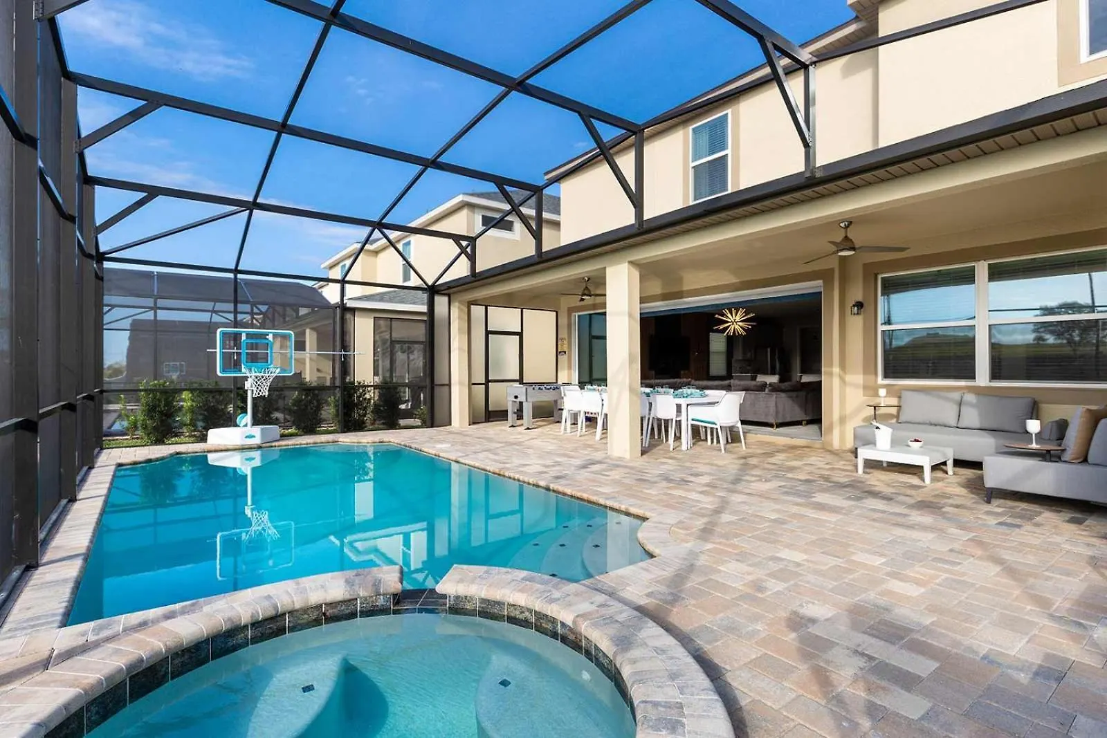 Villa Mega Near With Gamer Br, Theater, Pool