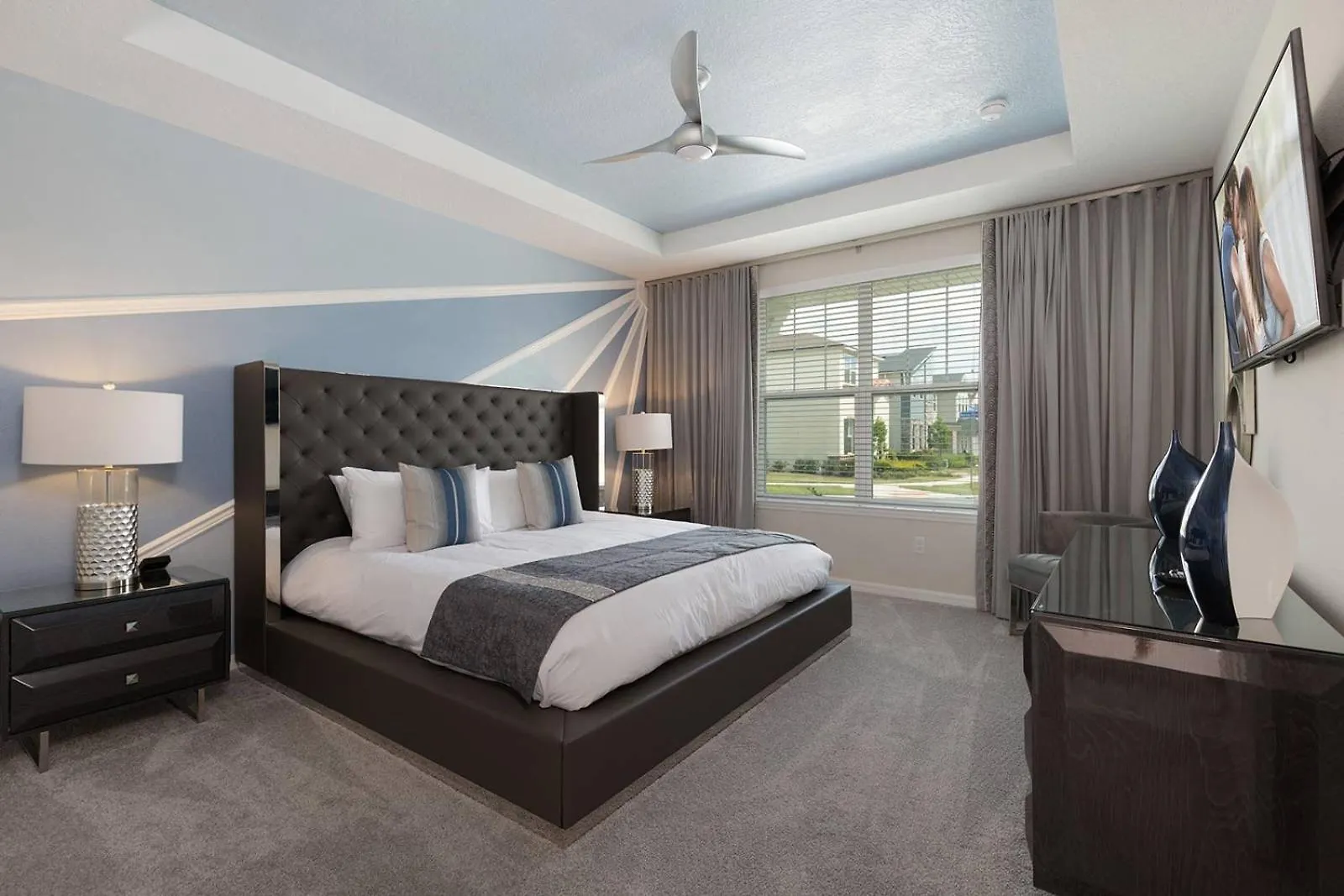 Mega Near With Gamer Br, Theater, Pool Villa *
