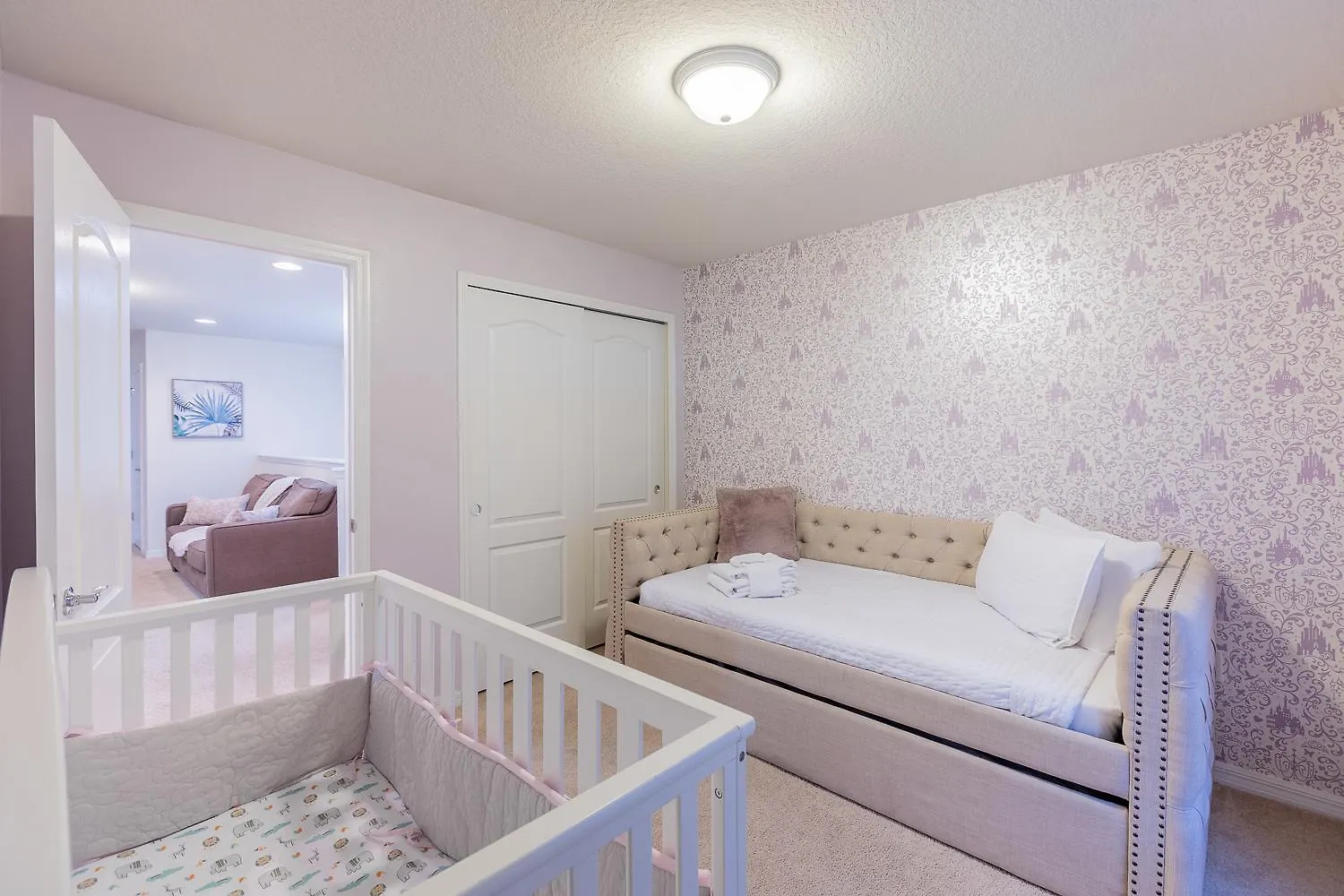 Cozy 5 Bed, Wonderful Clubhouse, Close To