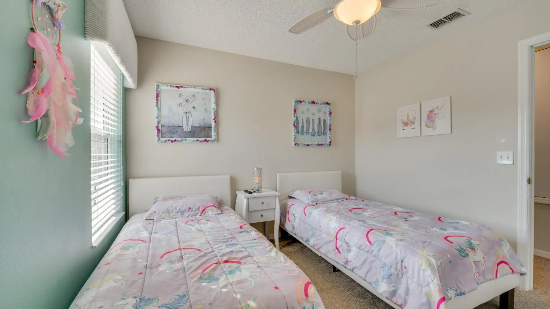 Semesterbostad Emerald Island Retreat With Pool About 5 Mi To Disney!