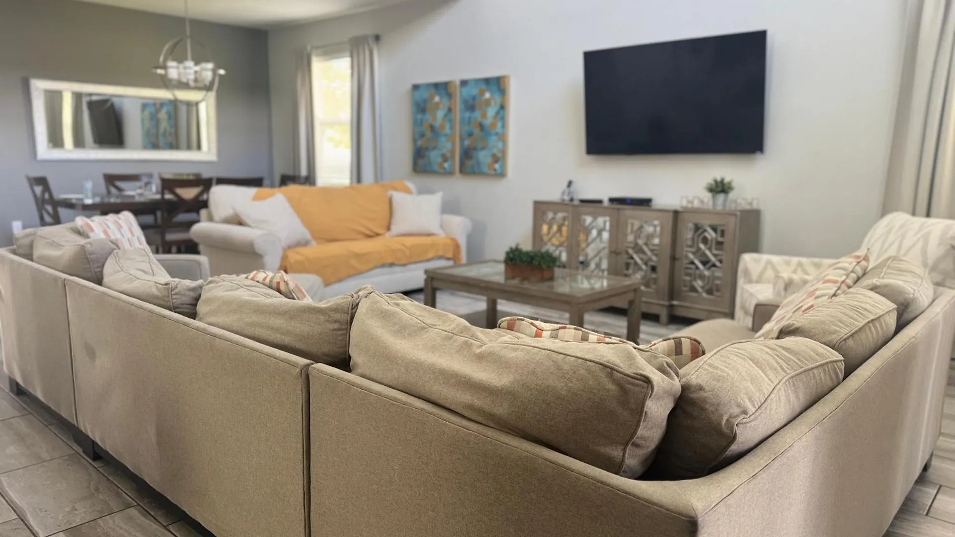 5 Bedroom 5 Bathroom Storey 4760kc Holiday home Kissimmee